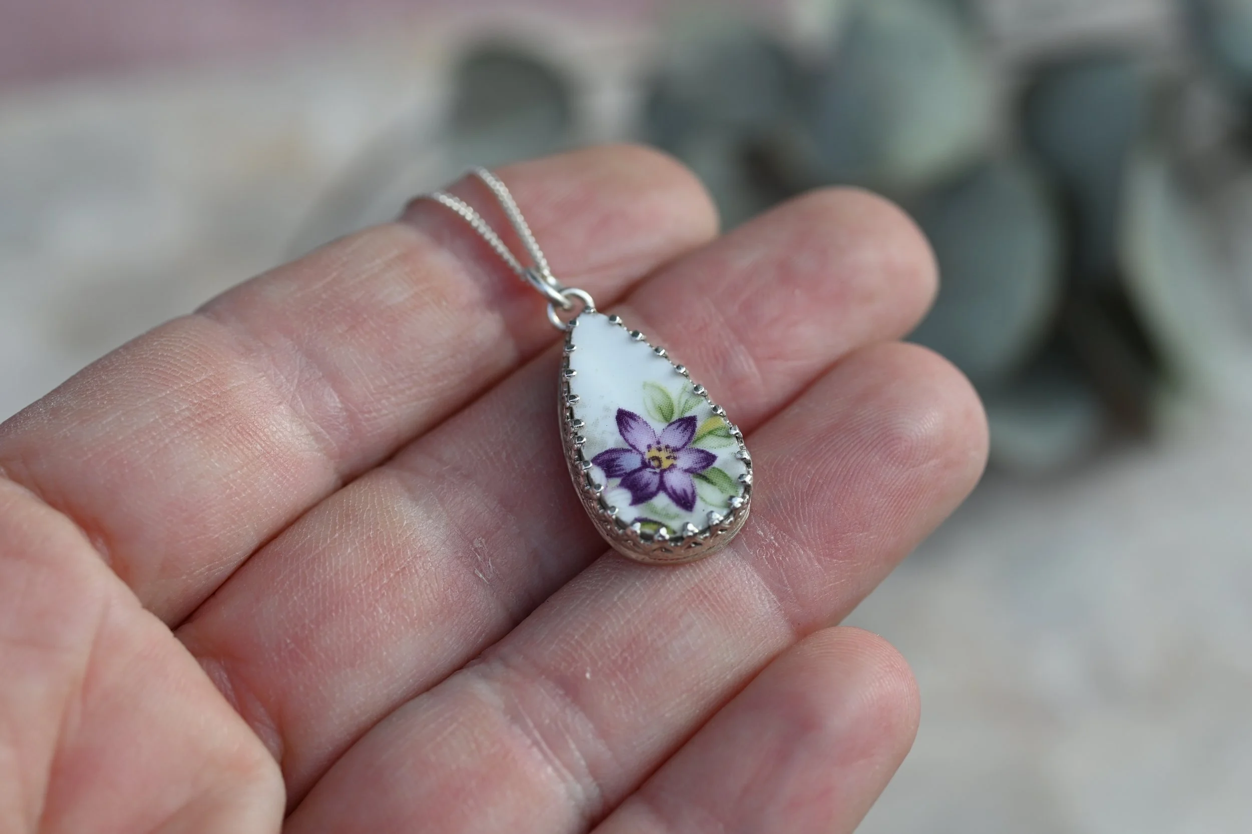 broken-china-necklace (19).jpg