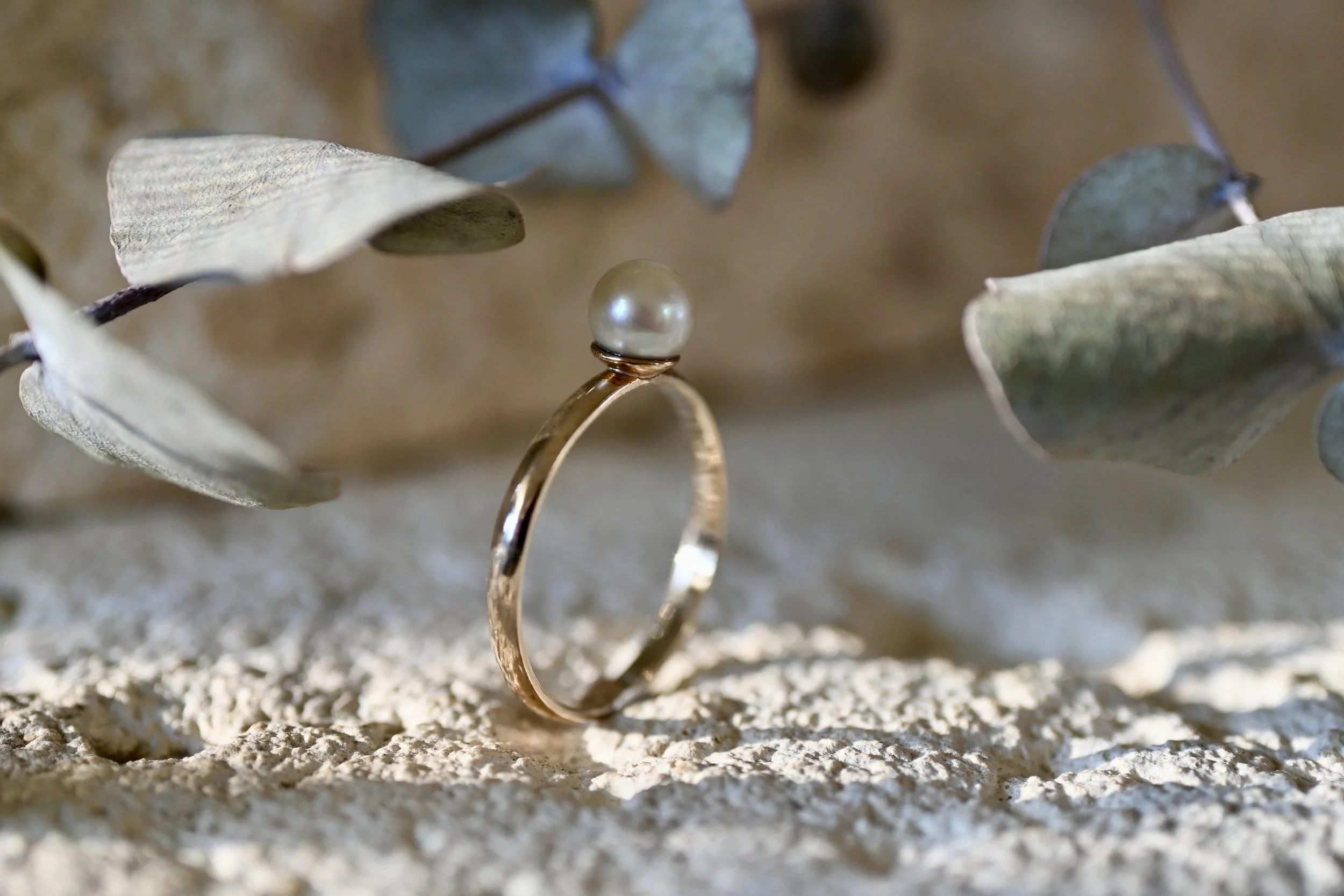 solid-gold-pearl-ring (2).jpg