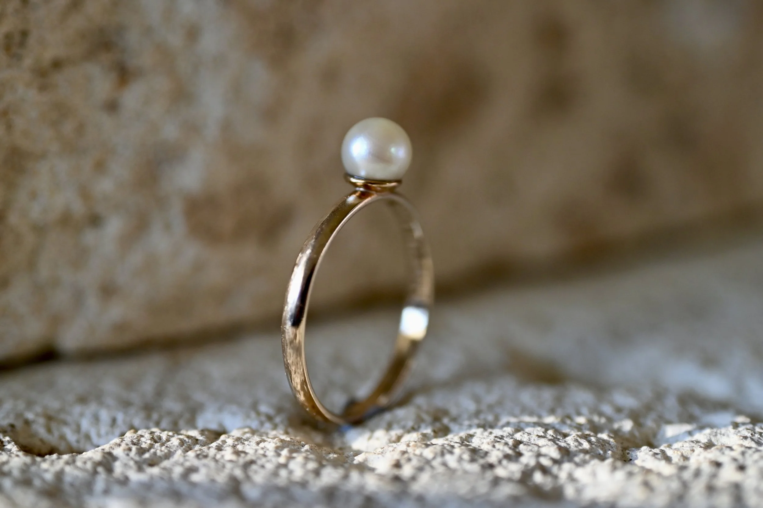 solid-gold-pearl-ring (7).jpg