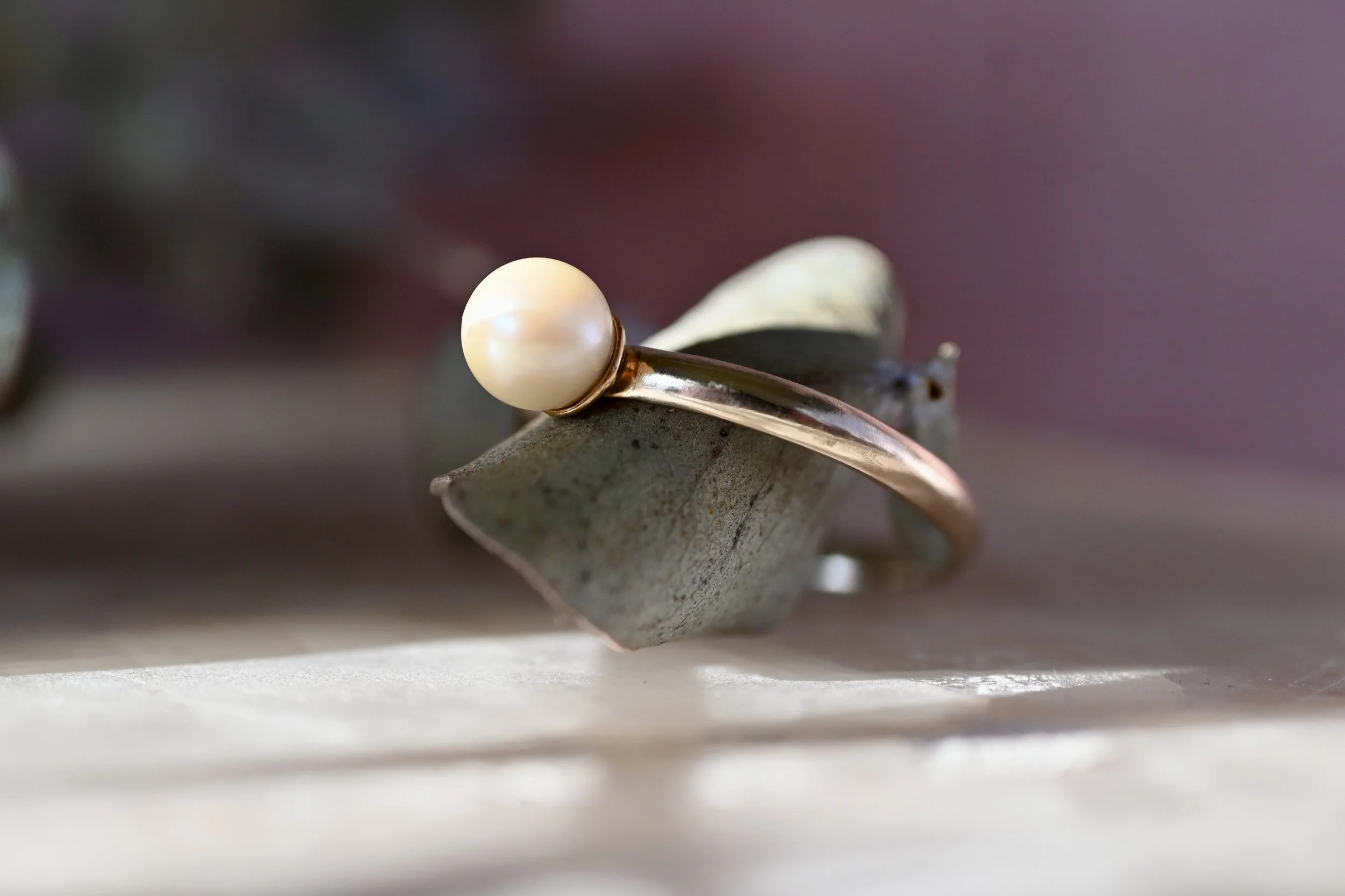 solid-gold-pearl-ring (3).jpg