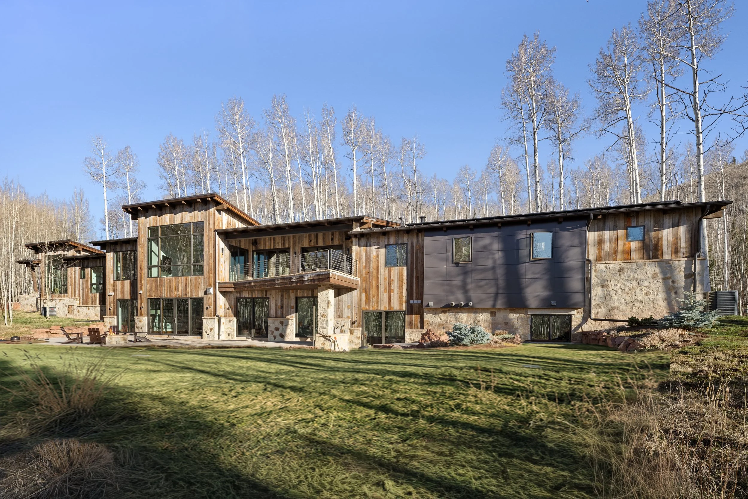 Exterior - back(1).jpg