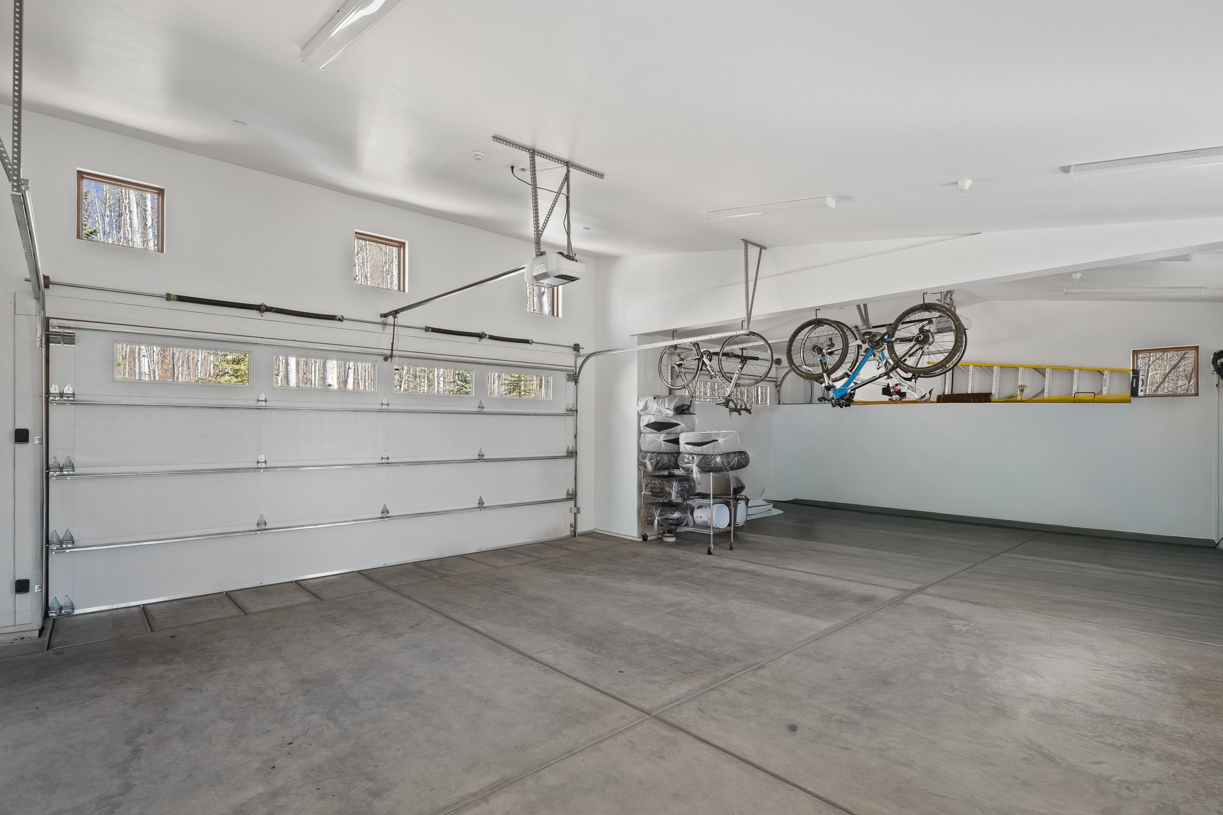 Garage.jpg
