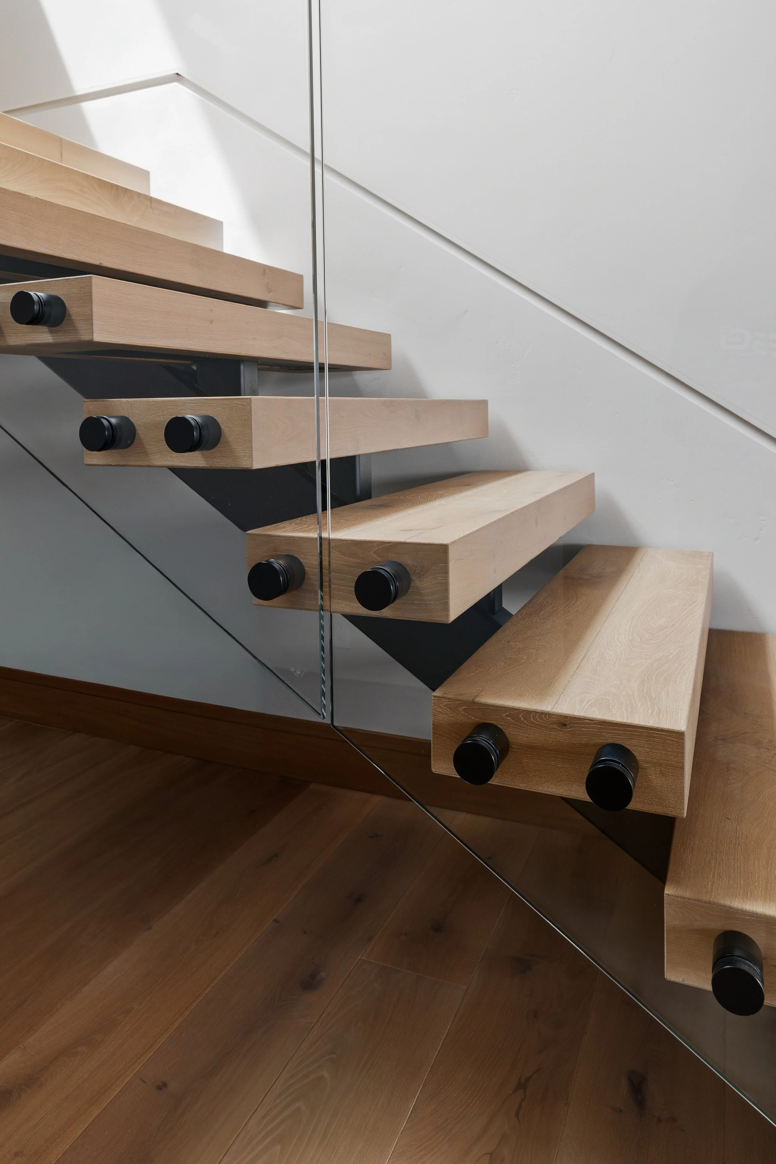 Stairwell 3.jpg
