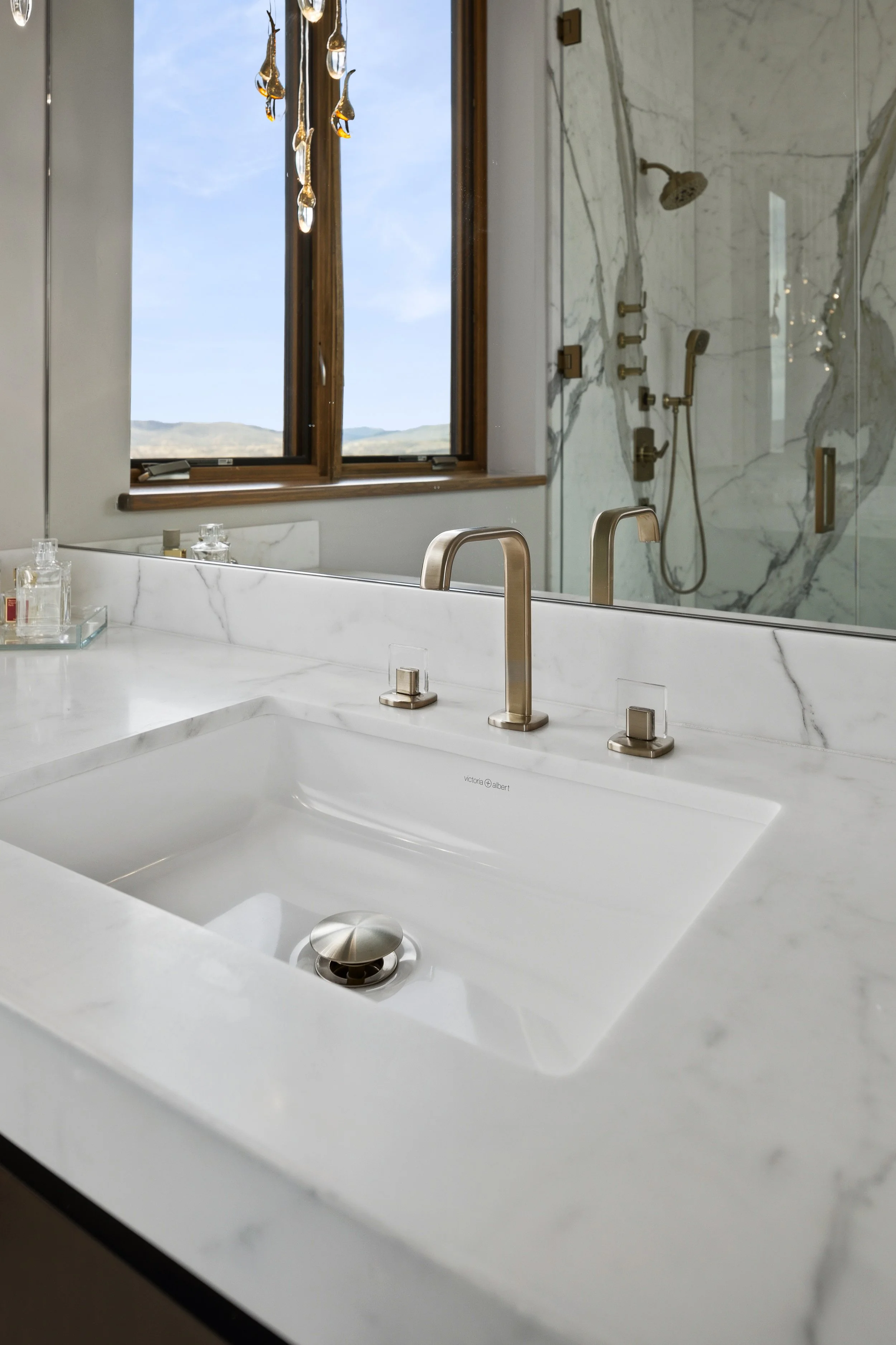 Primary bathroom sink.jpg