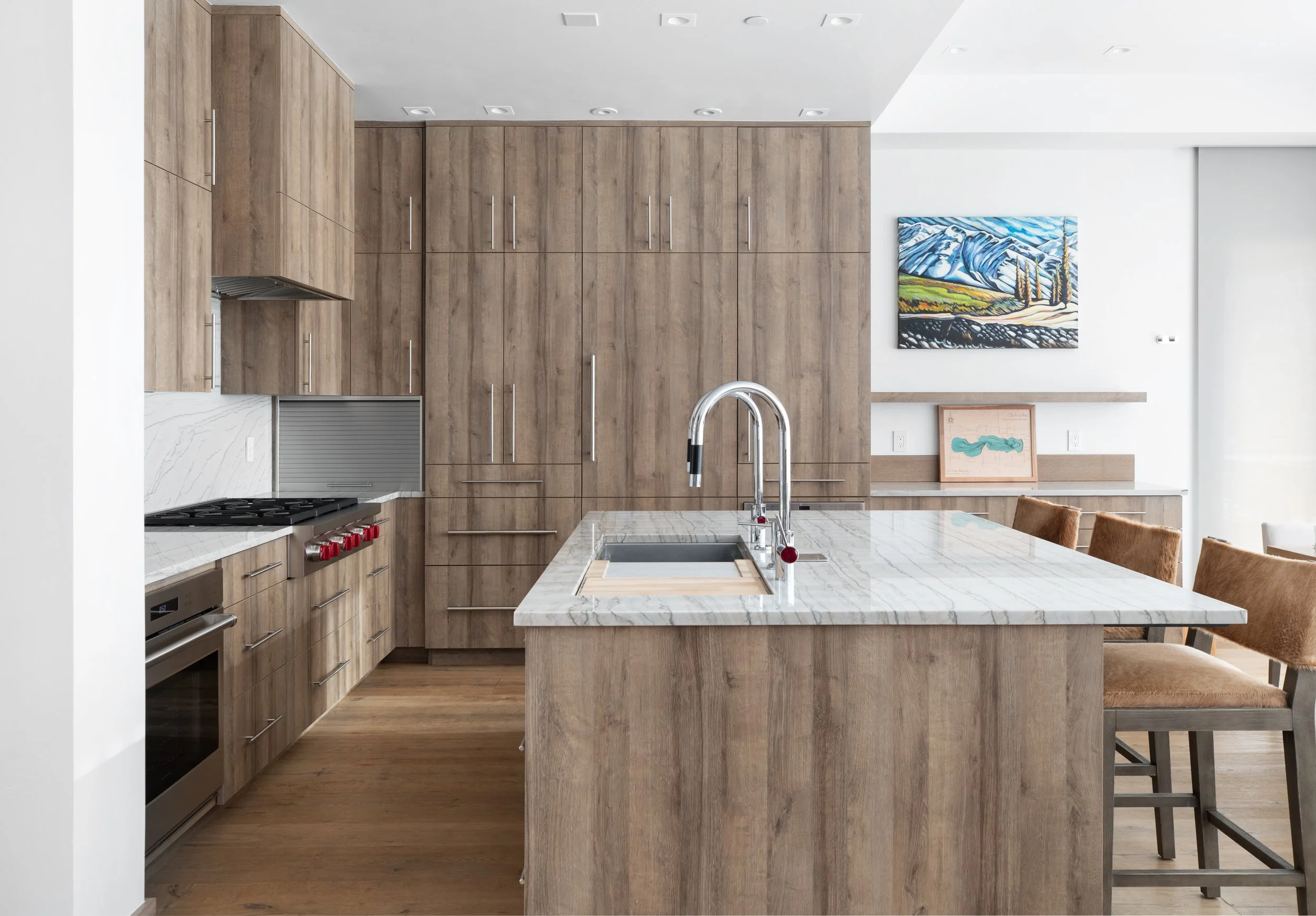 142_w_meadow_dr_east_interior_kitchen_b.jpg