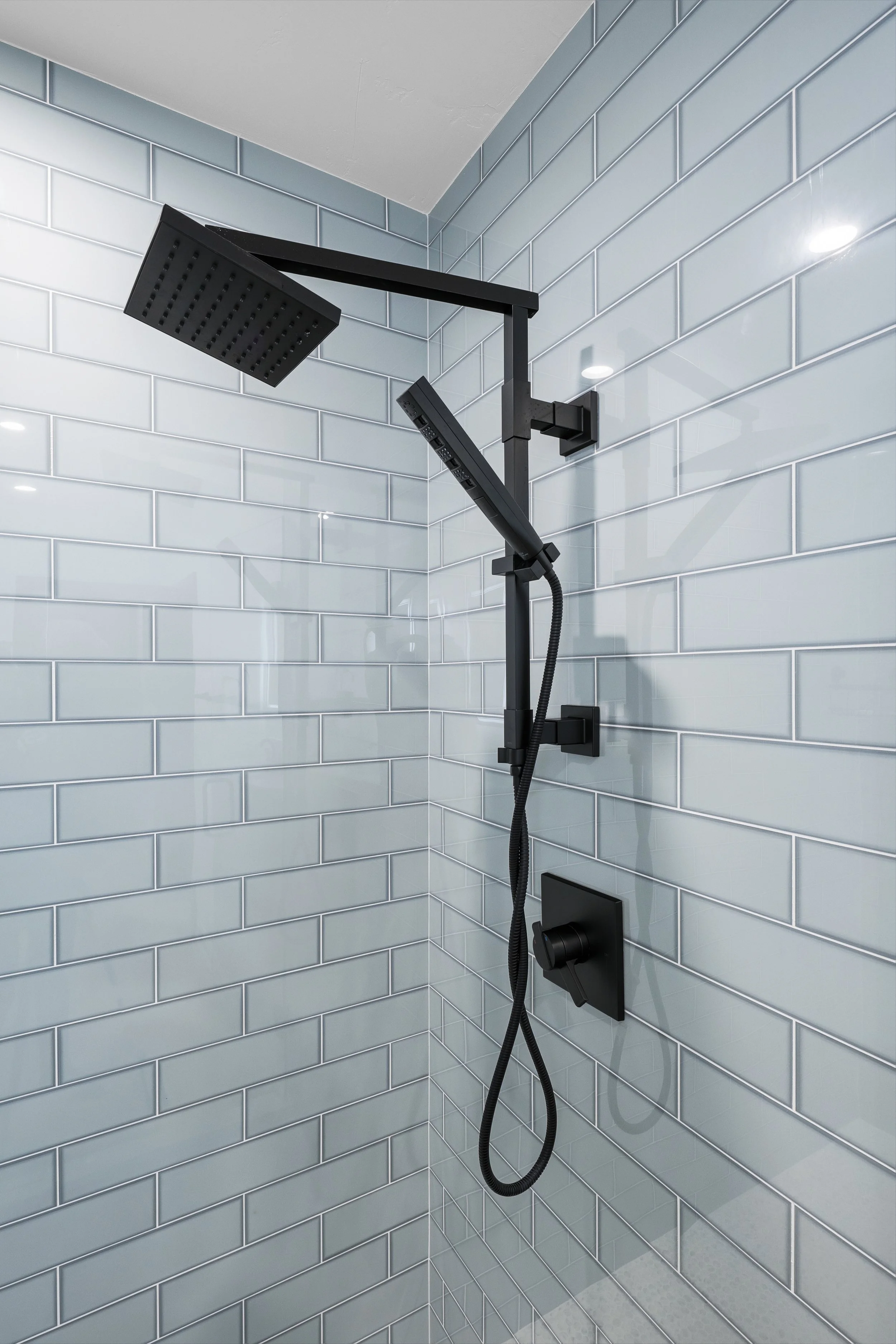 Shower Fixture.jpg