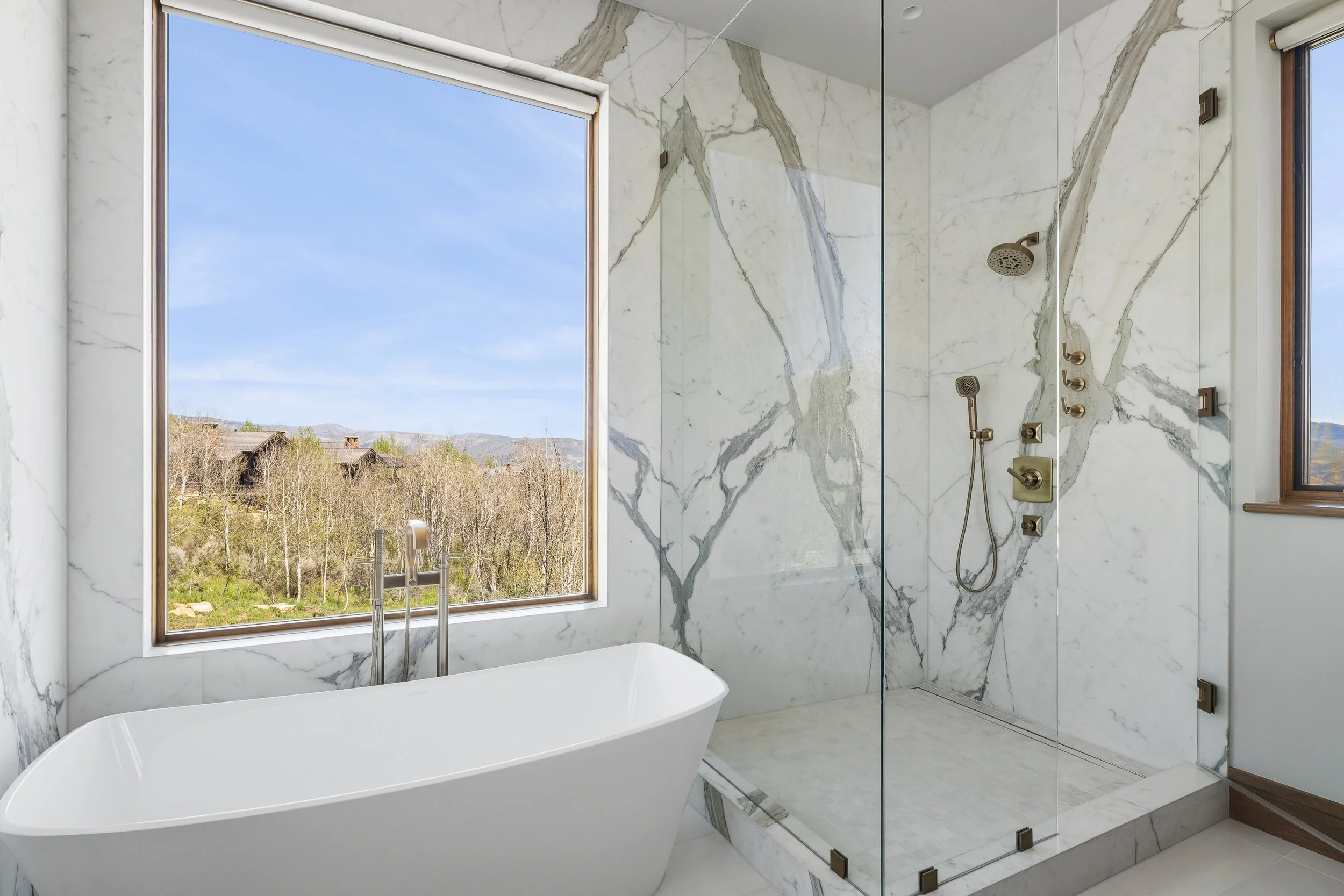 Primary bathroom - tub & shower.jpg