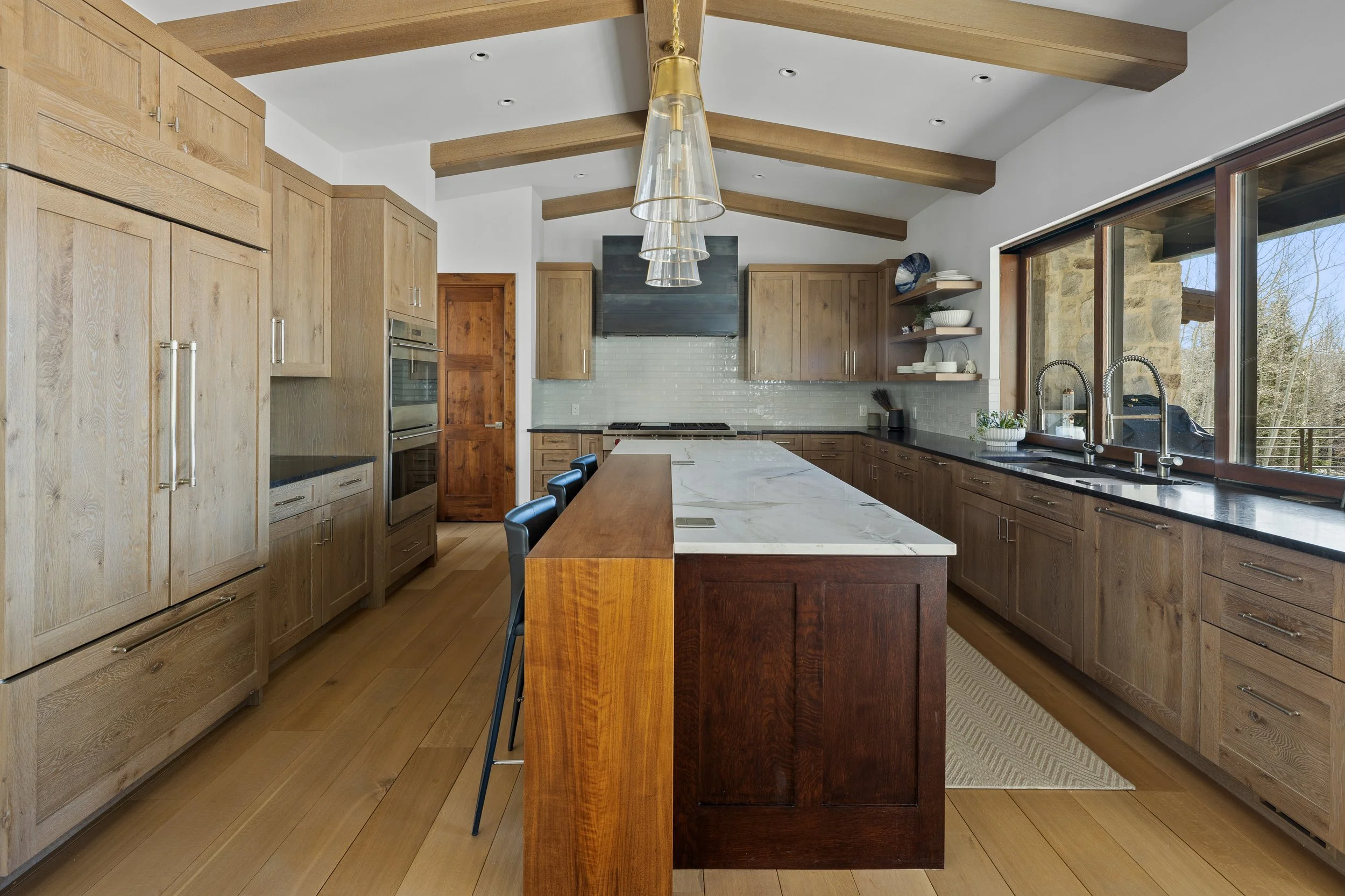 Kitchen - full view 3.jpg