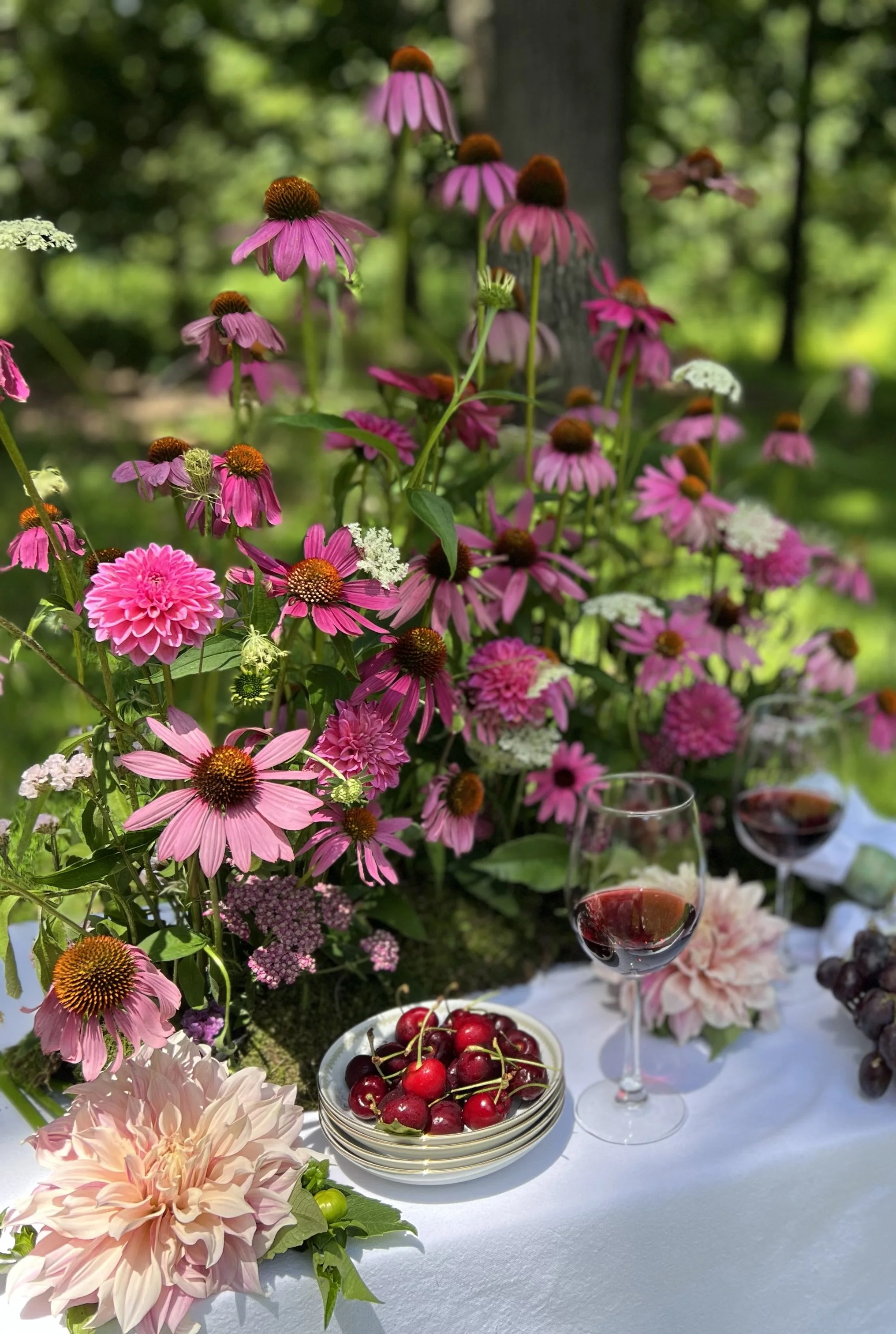 Garden party table decor