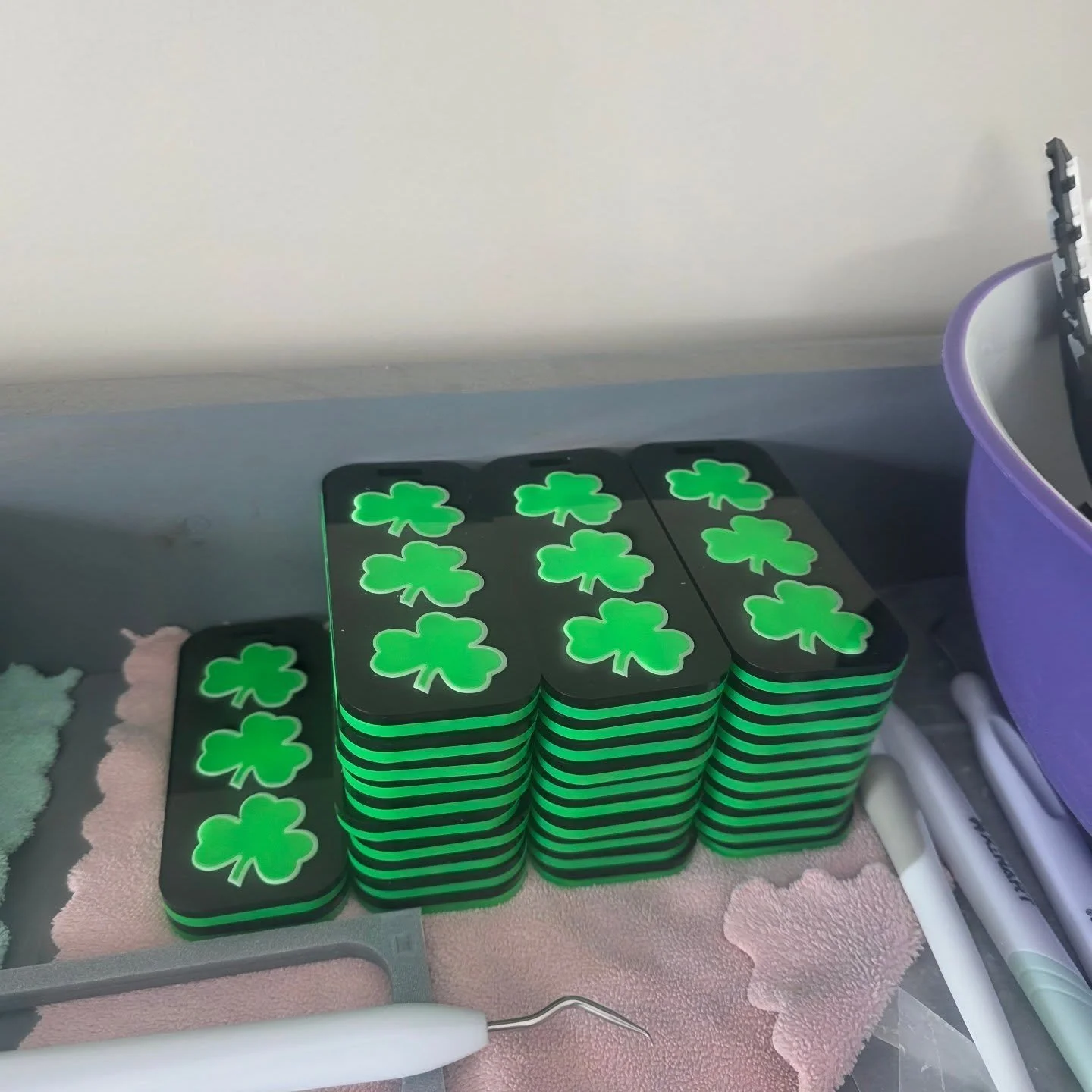 Latest bowling bag tags have been delivered.. 100 of the shops finest.. what do you think? #ezplex #bowling #bagtag #bespoke