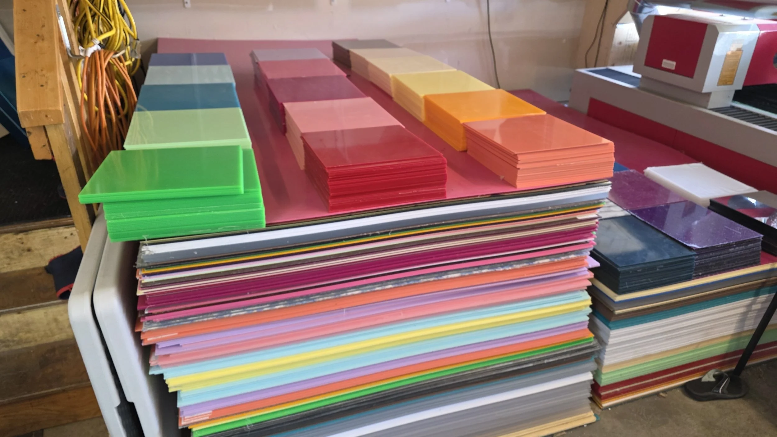 500 sheets of virgin cast pmma acrylic.jpg