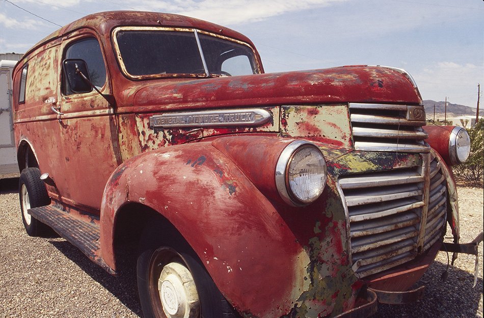 General Motors Van Side View .jpg