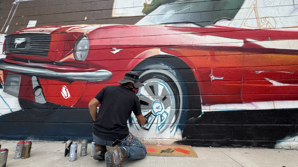 ZACH KURTIS | Explore Vibrant Murals - Get Inspired Now — Paint