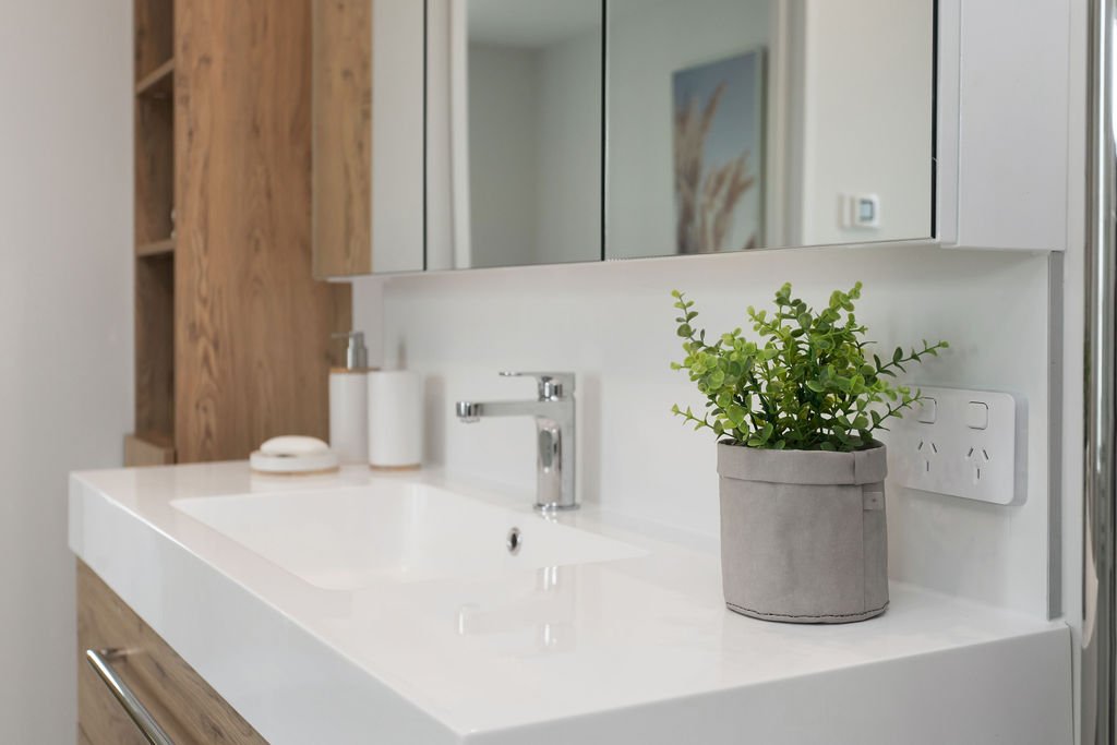 Townhouse bathroom.jpg