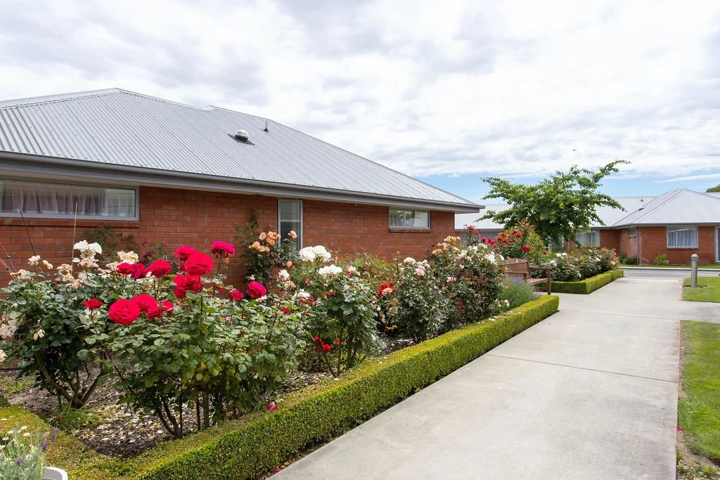 Gardens at the cottages at Windsorcare