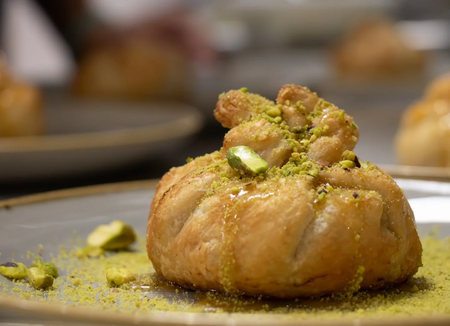 Every dish tells a story&mdash; we make it 𝗶𝗺𝗽𝗼𝘀𝘀𝗶𝗯𝗹𝗲 to scroll past 📸👩🏽&zwj;💻

✨Ready to elevate your restaurant&rsquo;s visuals?
Call: 941-404-5783

#sarasota #bradenton #lakewoodranch #sarasotarestaurants #sarasotaflorida