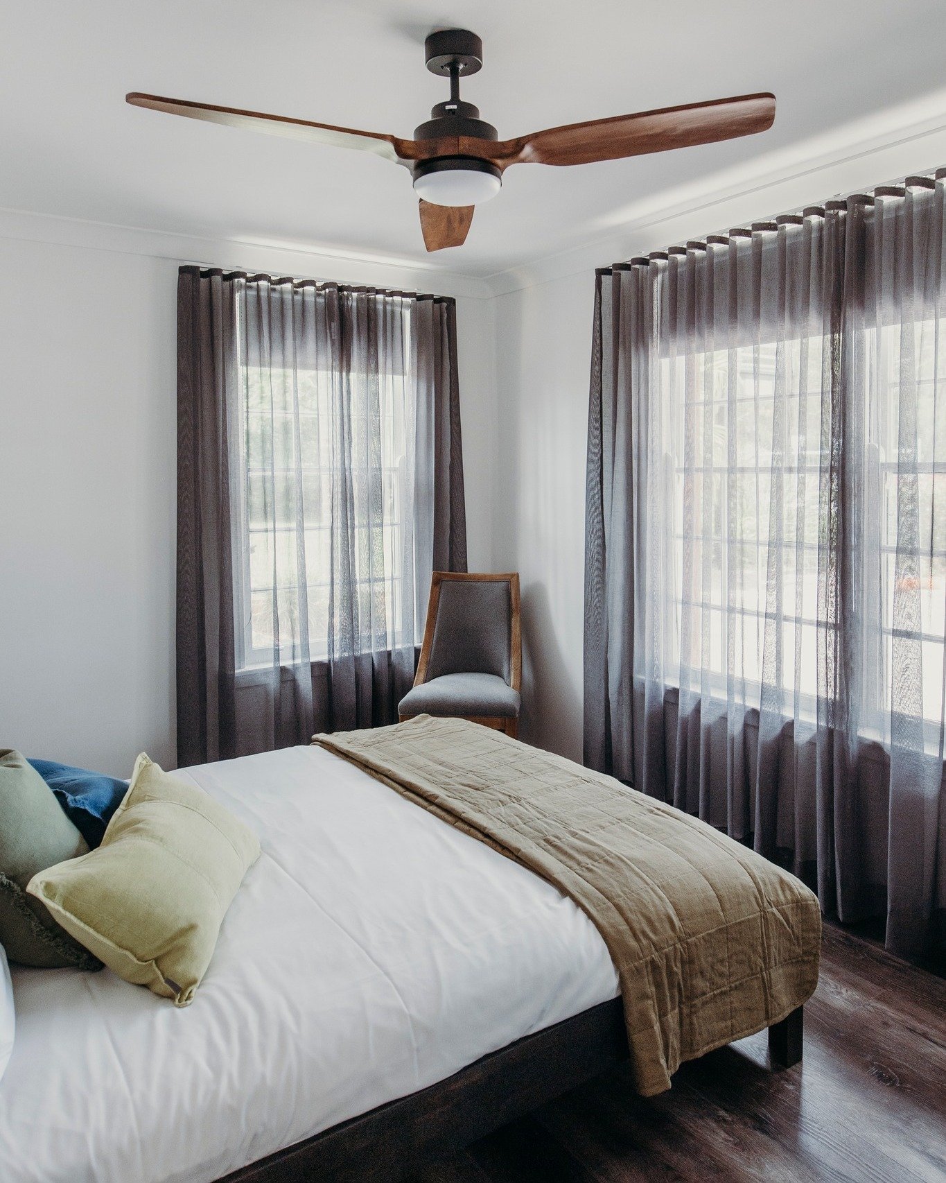 The moment you dive onto the bed, and you know, you're on holidays! 🙌🏖🌴

#nelsonbay #shoalbay #weekendaway #travelnsw #sydneyweekender #escapesydney #nswcoast #beachholiday #weekendgetaway #nelsonpalms #portstephens