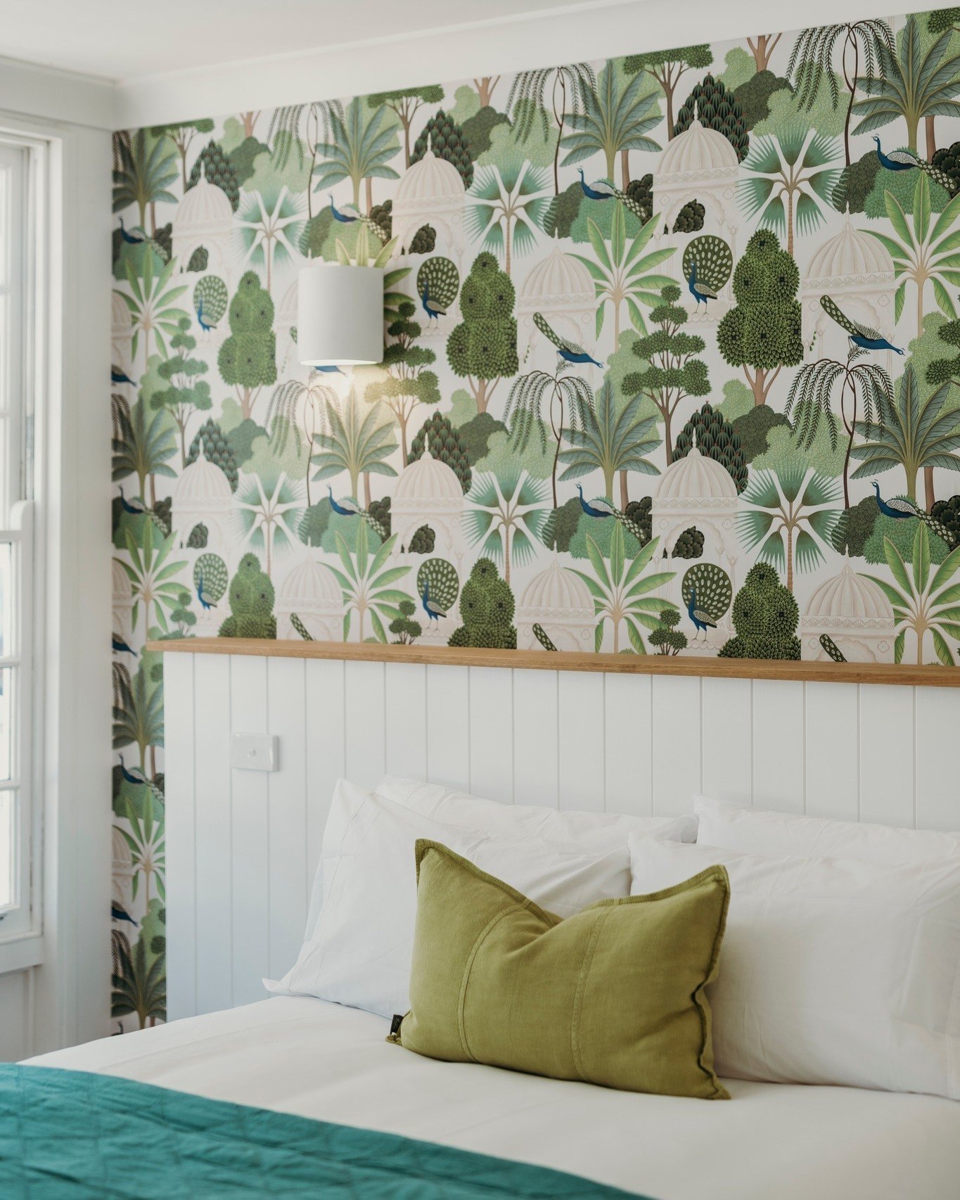 Check in&hellip; open the door&hellip;
And see  𝓎𝑜𝓊𝓇 Nelson Palms room 🌴
Each one a little different, which wallpaper will you get?
.
.
#nelsonbay #shoalbay #weekendaway #travelnsw #sydneyweekender #escapesydney #nswcoast #beachholiday #weekendg