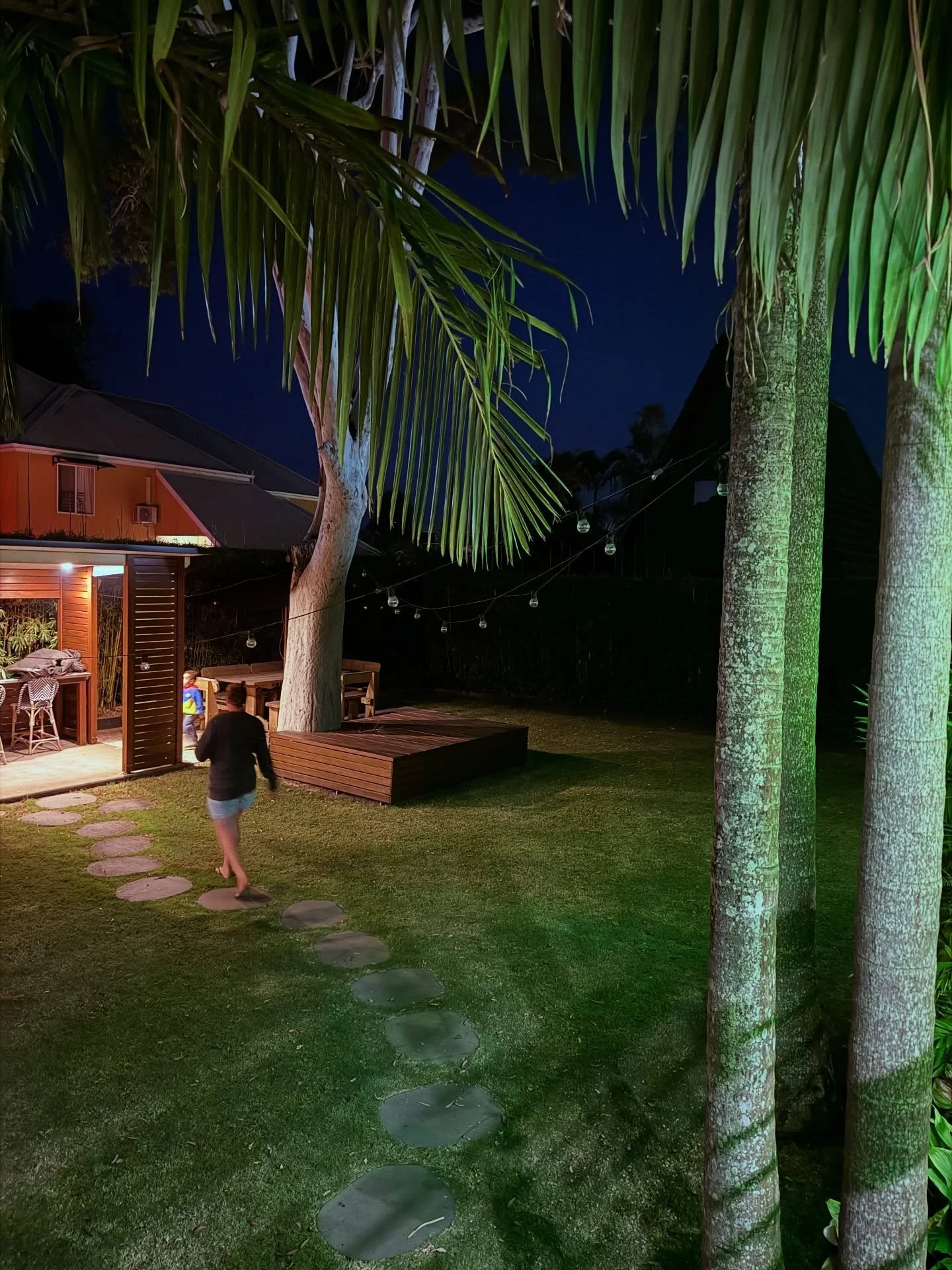 Evenings in the backyard of our Family Suite 🌿
Where multigenerational BBQs turn into memories that last a lifetime.
Just waiting for the fairy lights glow-up courtesy of @ztelectrical ✨

#familystays #australiantravel #coastalliving #familytime #vi