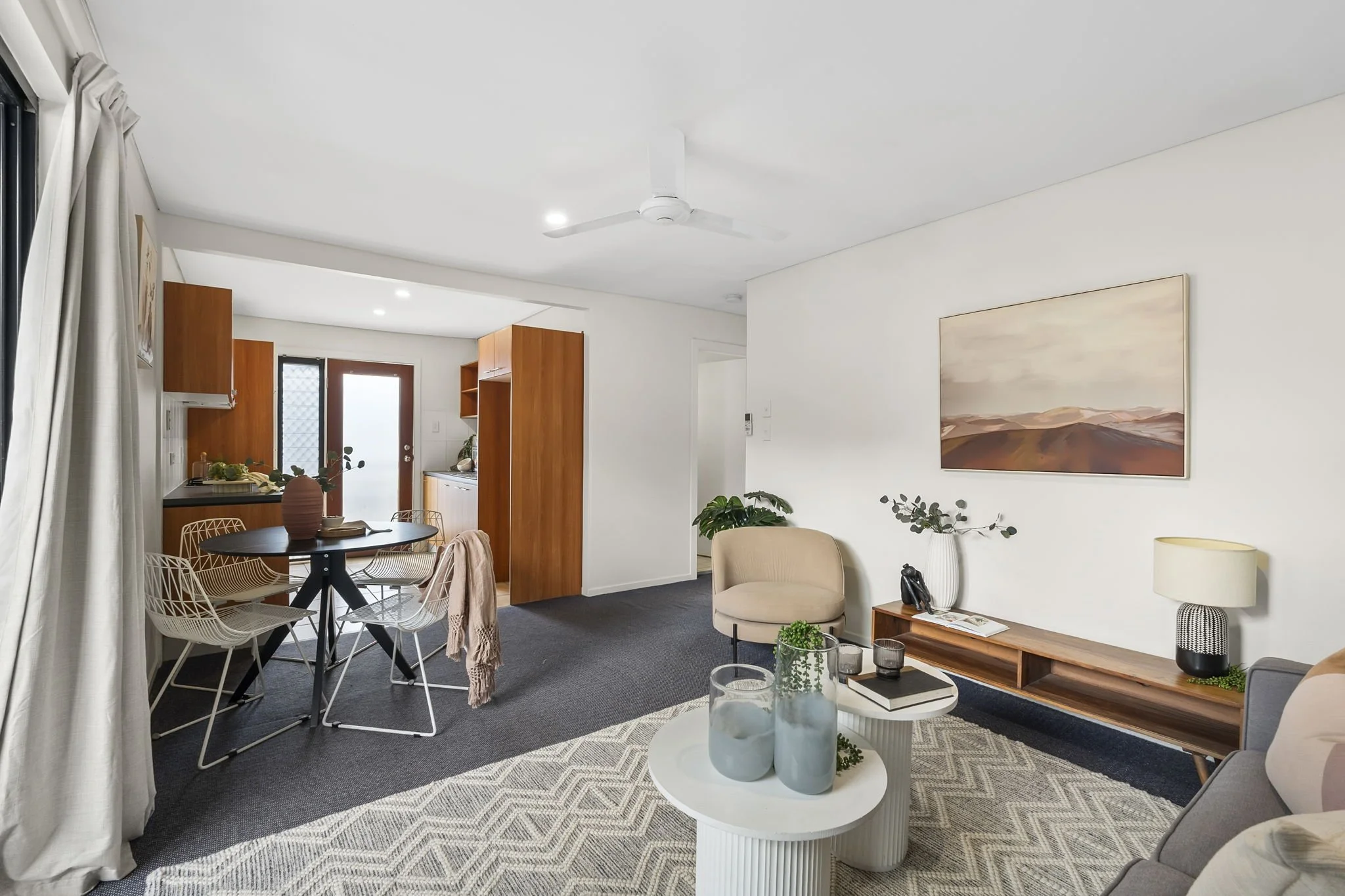 5/3 Delungra Street — living area