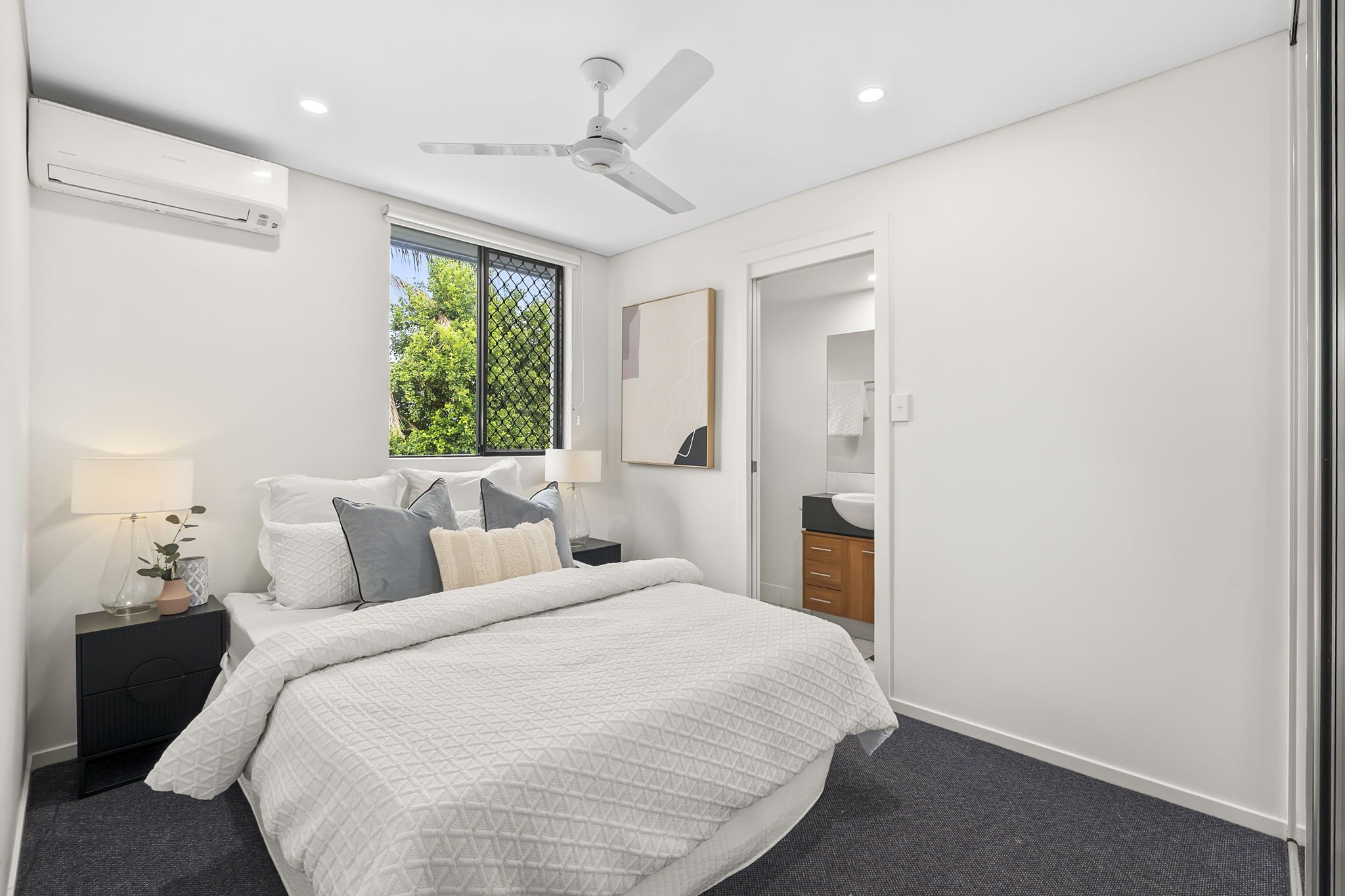 5/3 Delungra Street — interior