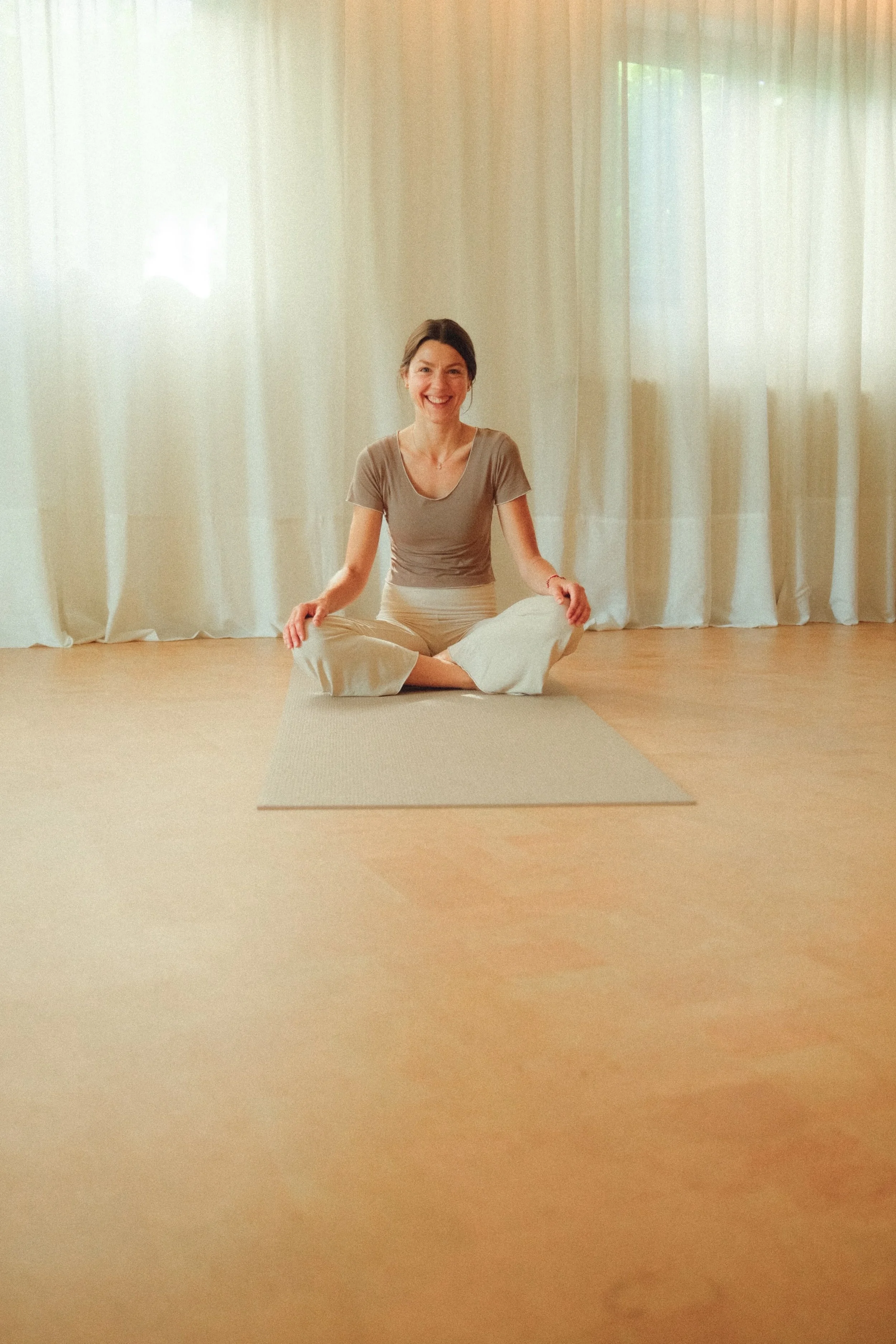 Yogalehrerin Verena Lange im Studio Bad Neuenahr-Ahrweiler