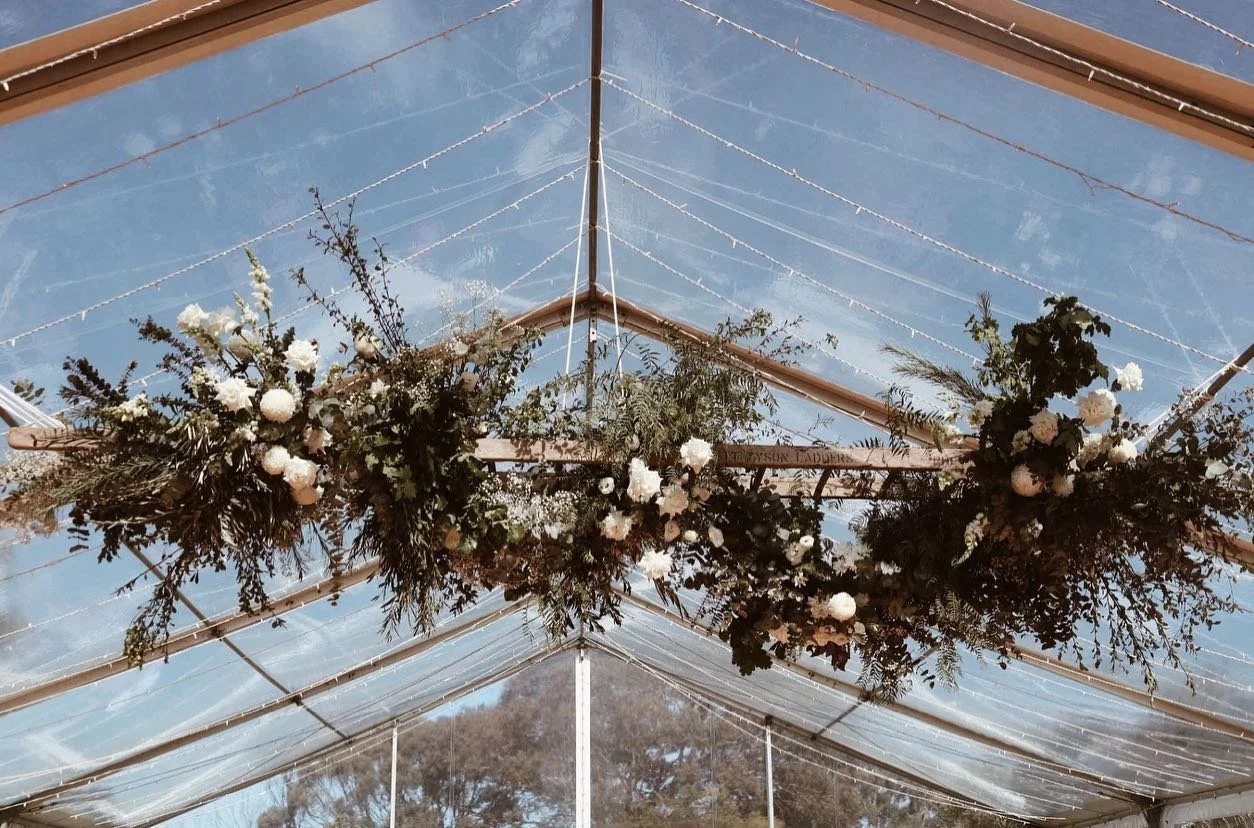 Stunning hanging installation, custom designed on our couples ladder. Marquee Wedding on the private property styled and planned by @alicemaryevents 

With special thanks to @sweetnothingsflowers  for the freelancing with @etherealbotanica ❤️
