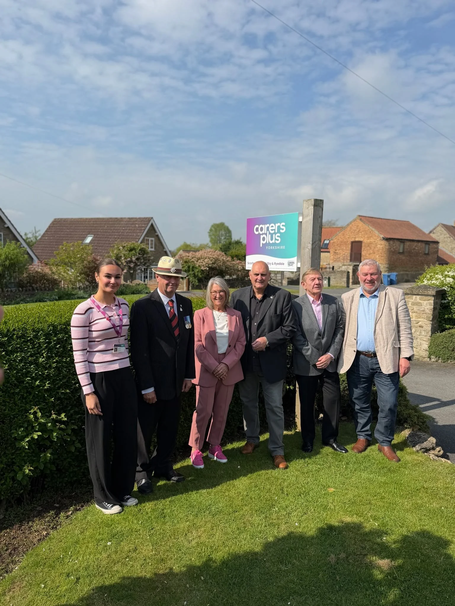 Local veterans to receive support through Carer Connections for Veterans project thanks to &pound;50,000 from Yorkshire Freemasons 🇬🇧

Did you see our feature in @theyorkshirepress ? Thankyou! 💜

Read Here 🔗 https://theyorkshirepress.co.uk/news/c