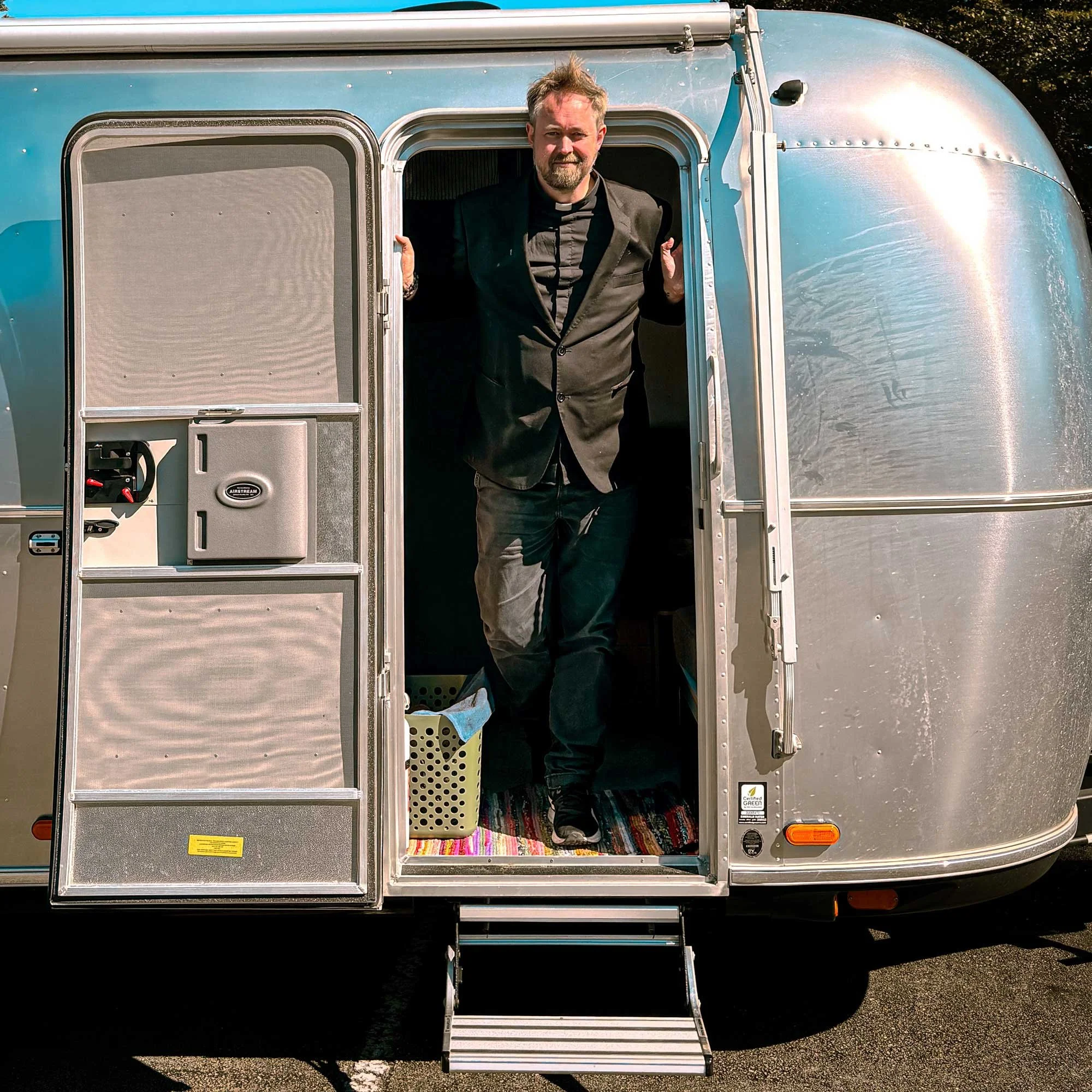 Pierre Schelander | The Flying Priest 