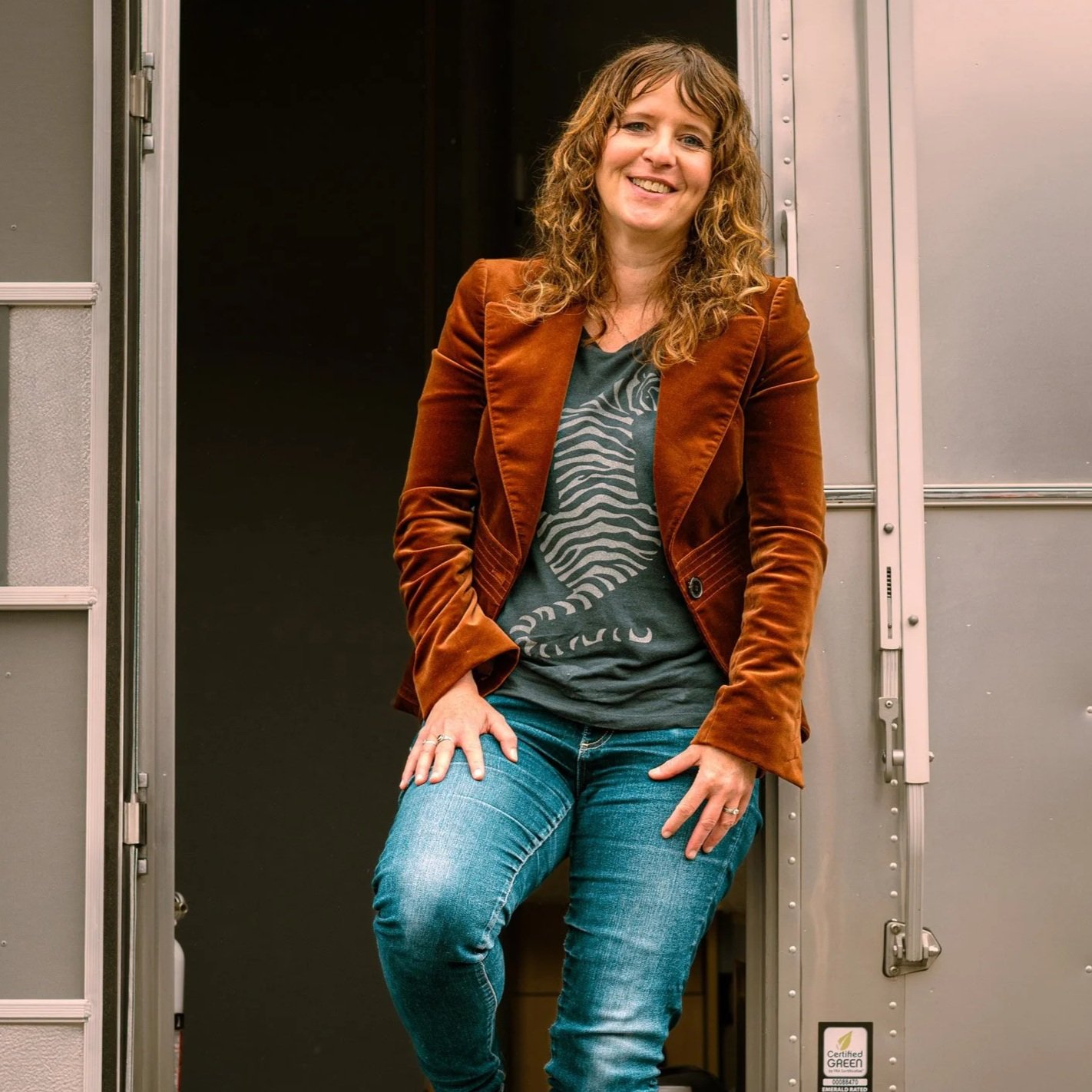 Nikki O’Neill - coming back to America as a full-grown Swede