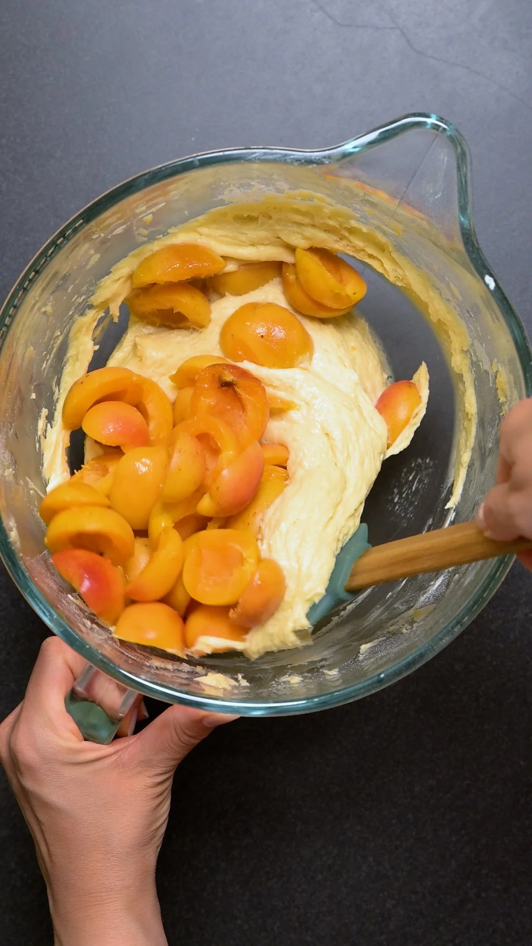 Aprikosenkuchen