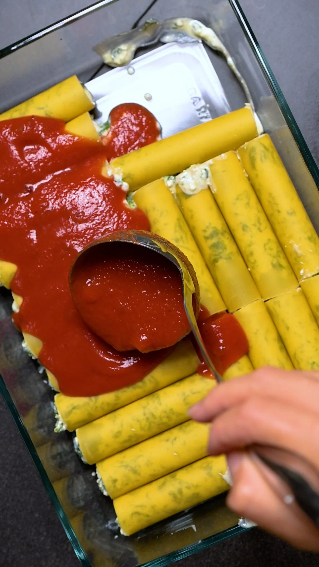 Cannelloni mit Käse Spinat Füllung