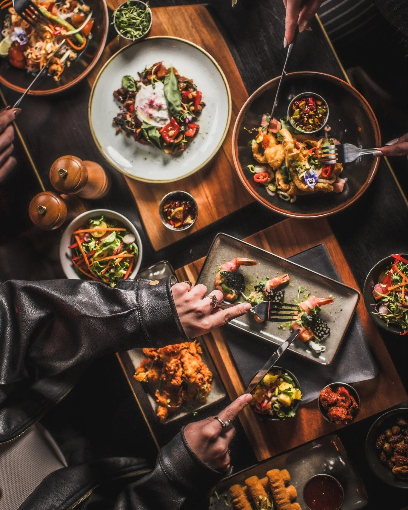 We don&rsquo;t just serve music, we serve food that deserves a standing ovation. 🎭✨ 

From appetisers to mains (and even bottomless brunch), our menu hits all the right notes. 🎶🍴

Be our guest and feast your eyes. 👀

.

#musicaltheatre #musicalth