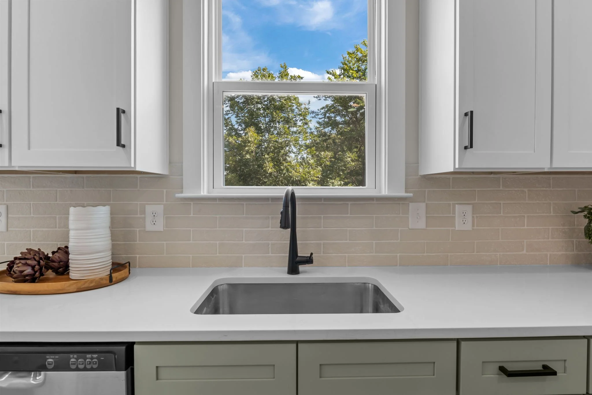 41-web-or-mls-1681 Woolie Rd HDR 048.jpg