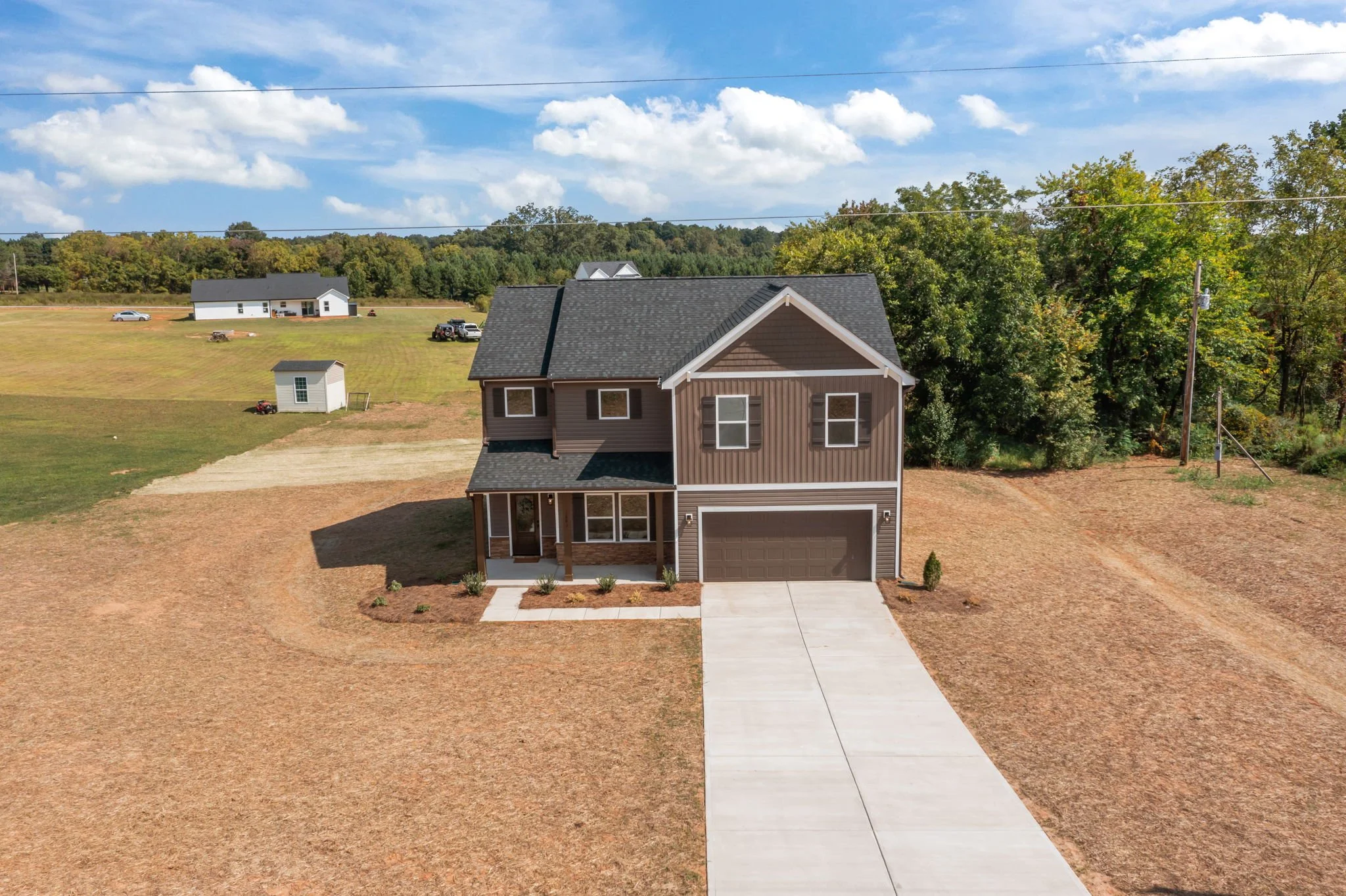 8-web-or-mls-1681 Woolie Rd EX 005.jpg