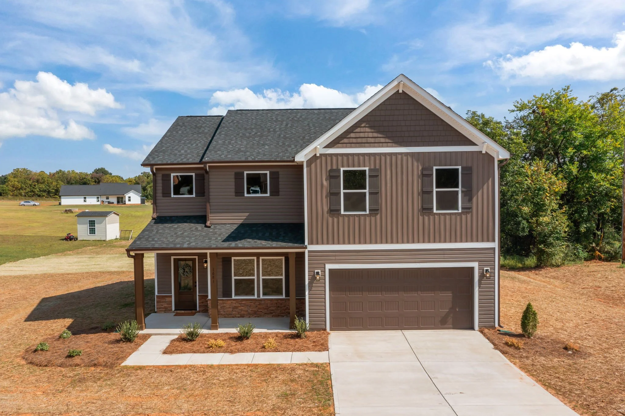 3-web-or-mls-1681 Woolie Rd EX 004.jpg