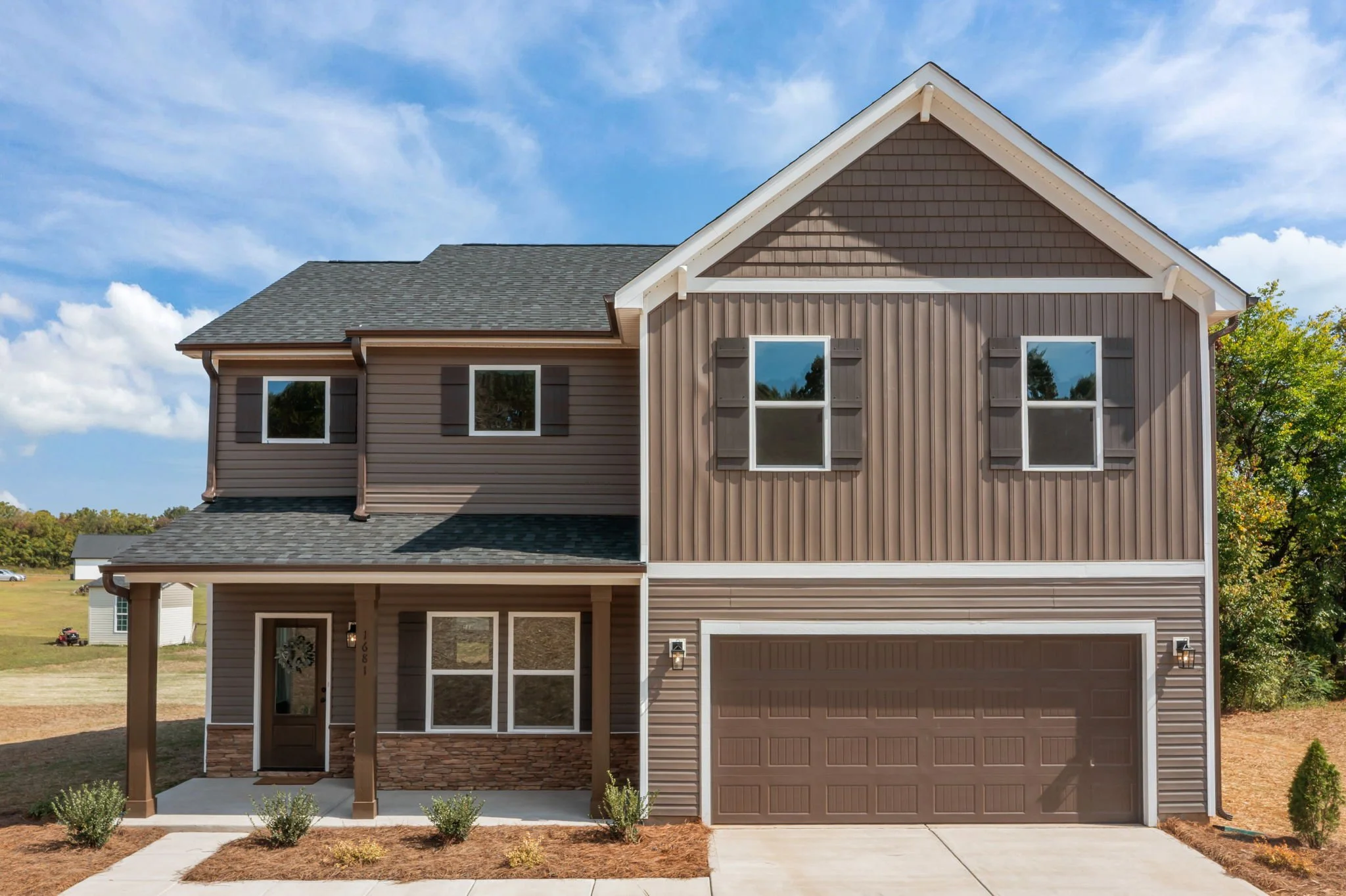 2-web-or-mls-1681 Woolie Rd EX 003.jpg