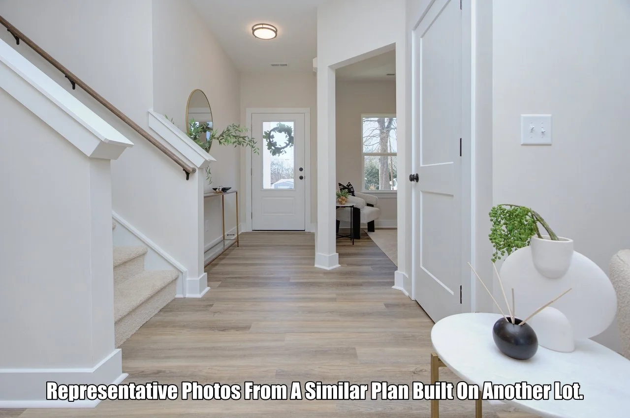 cressell-same-interior-710NCedarFoyer.jpg