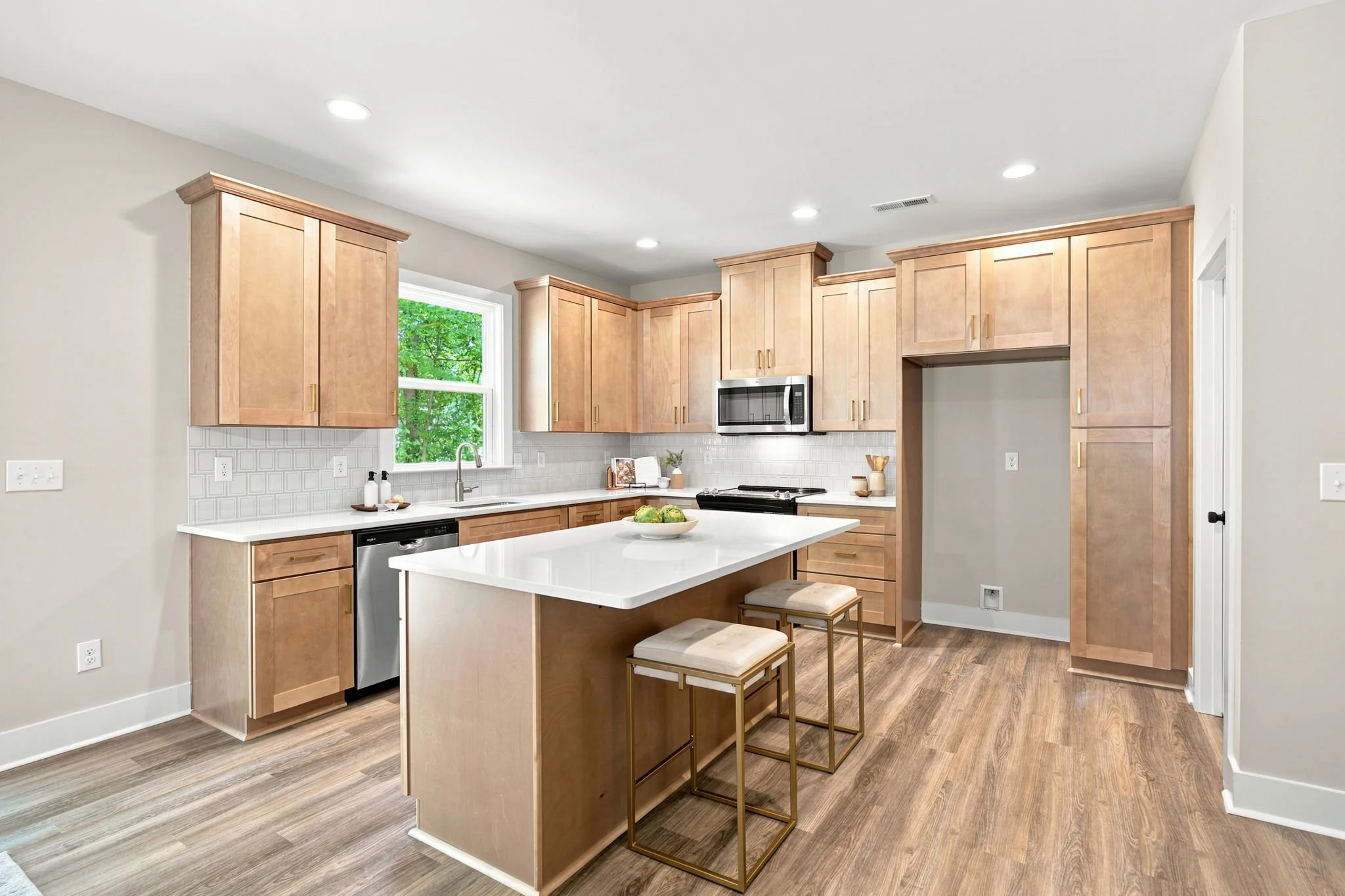 9-web-or-mls-312 North St HDR 032.jpg