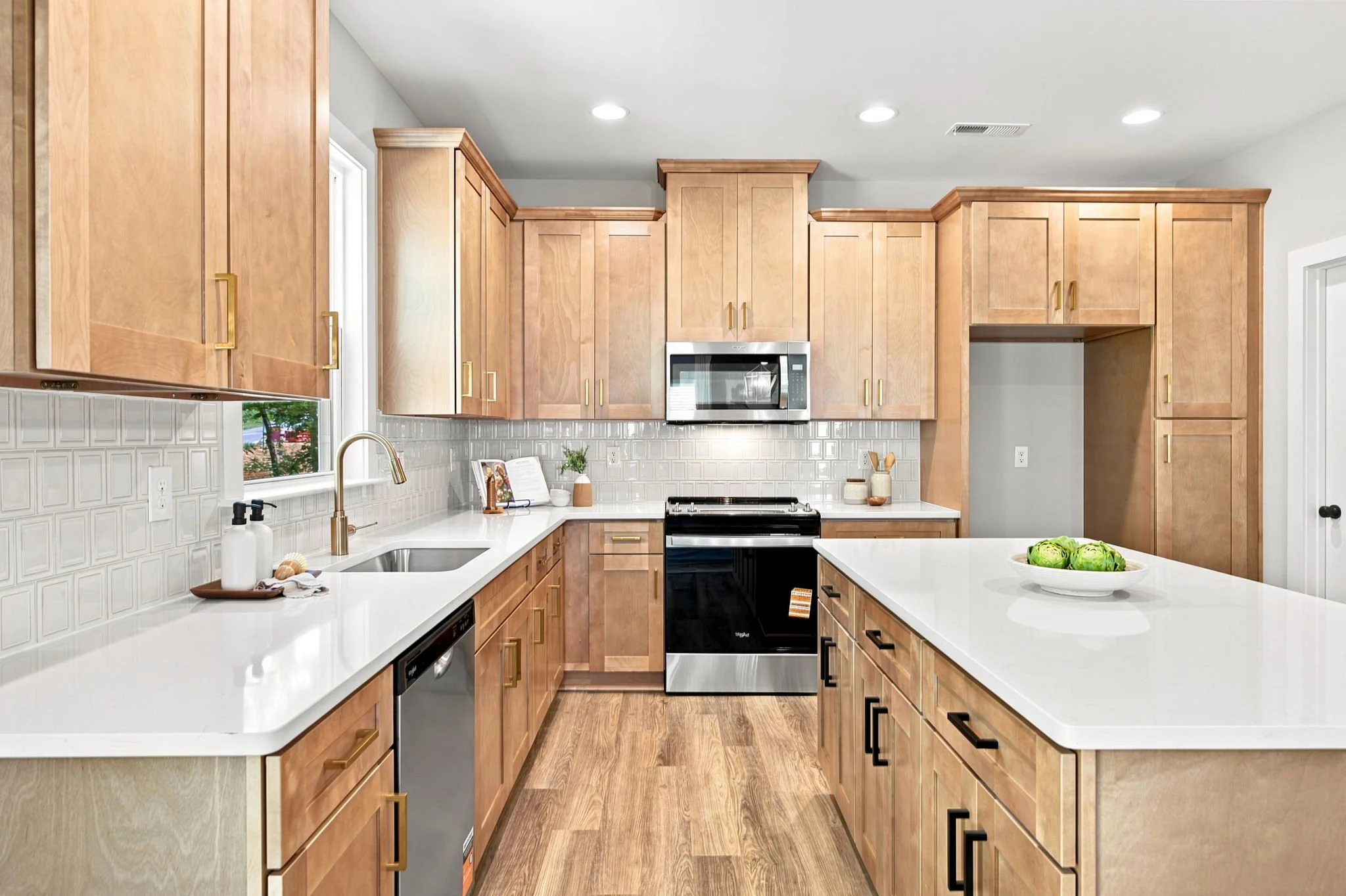 10-web-or-mls-312 North St HDR 035-Edited.jpg