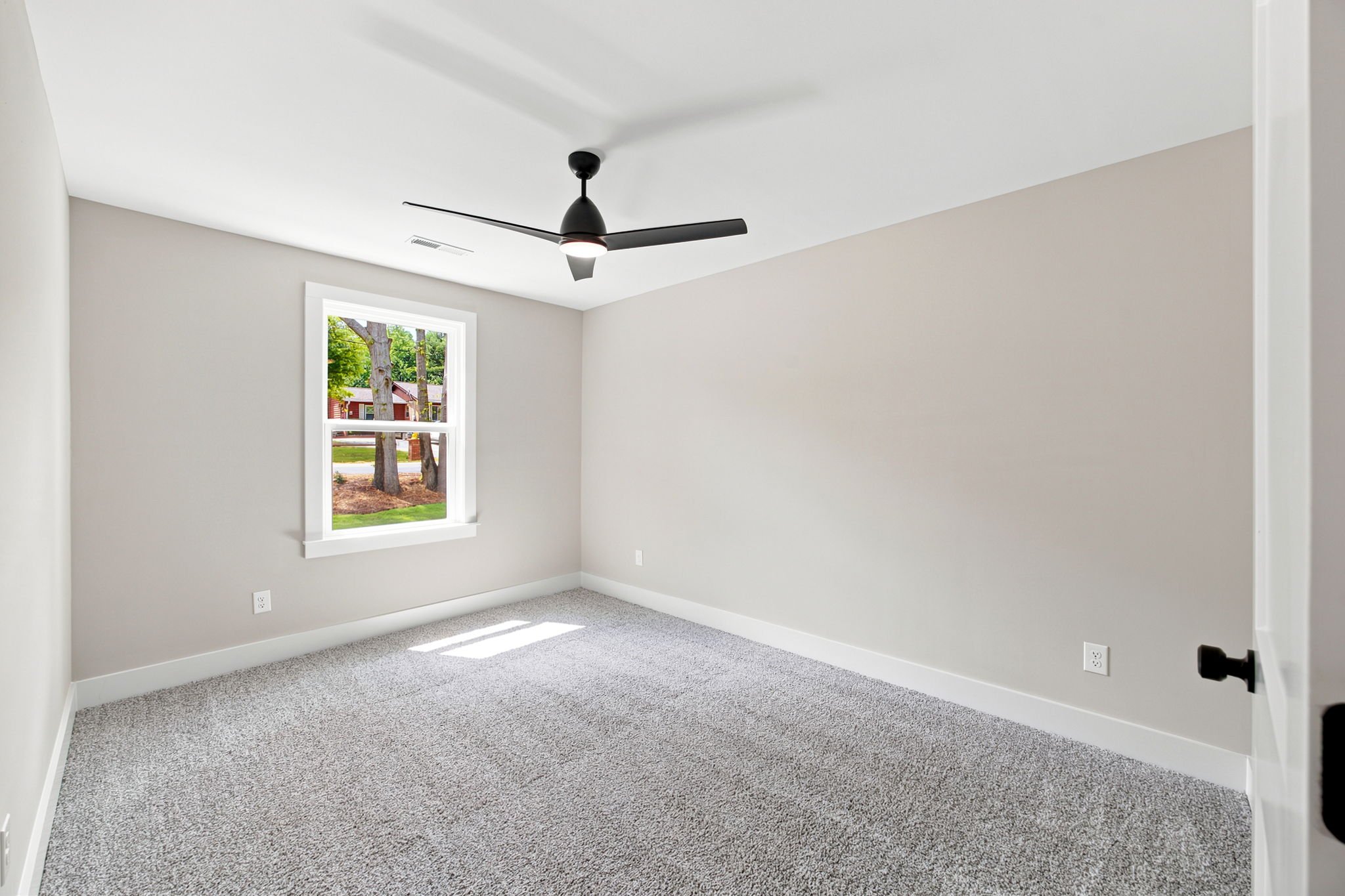 25-web-or-mls-312 North St HDR 056.jpg