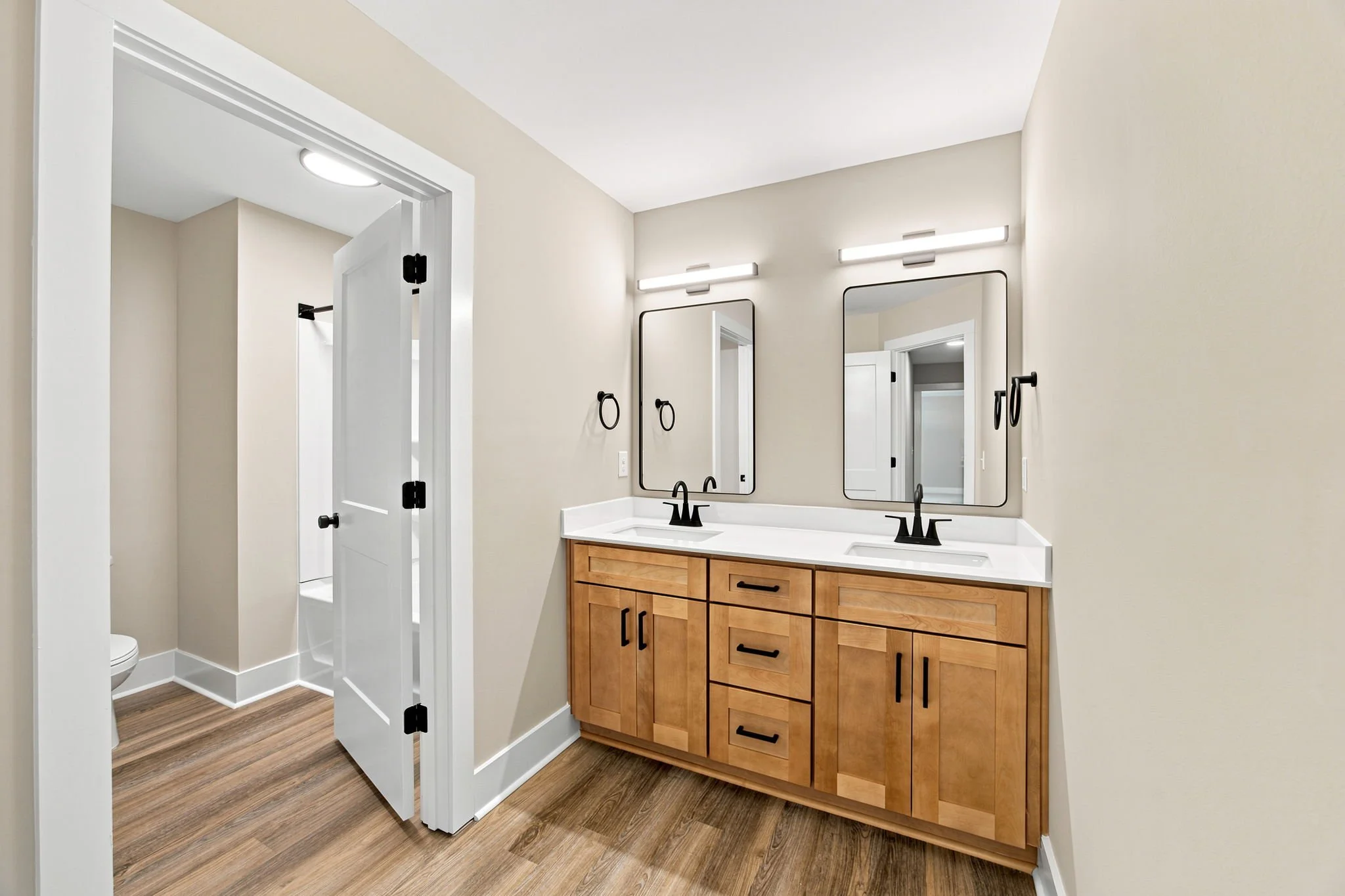 27-web-or-mls-312 North St HDR 062.jpg