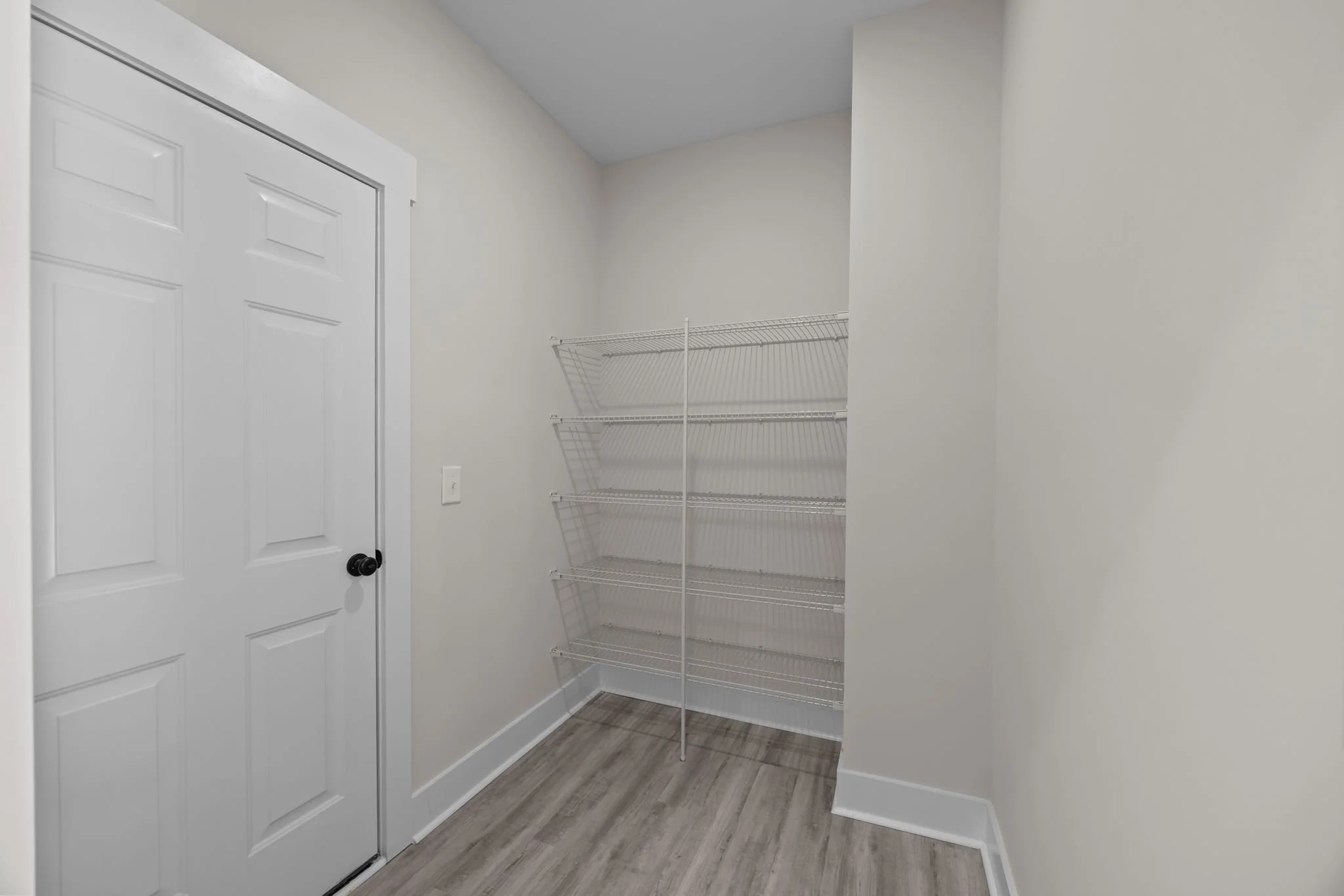 41-web-or-mls-220 Lingerfelt Dr HDR045.jpg