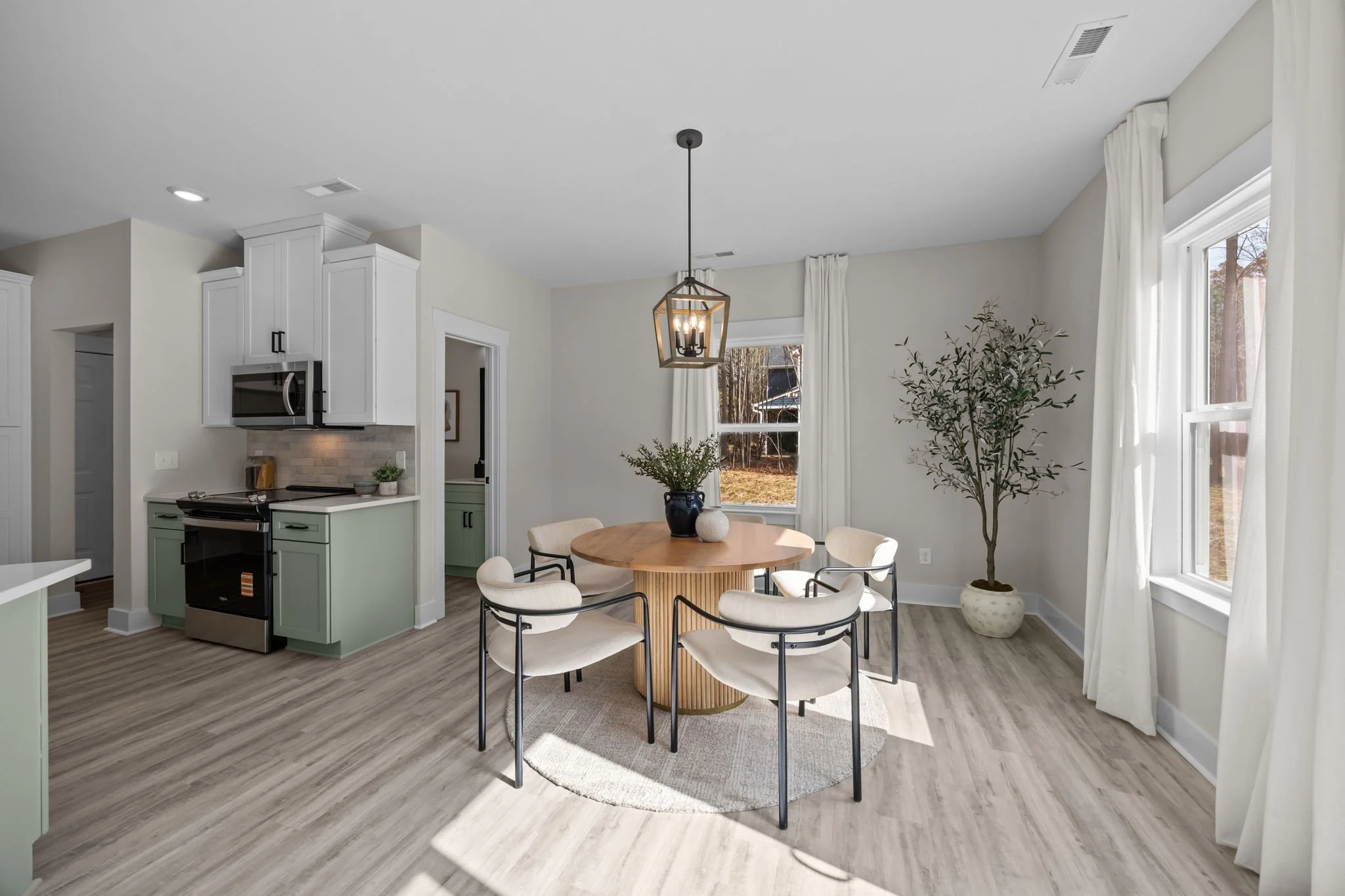 43-web-or-mls-220 Lingerfelt Dr HDR051.jpg