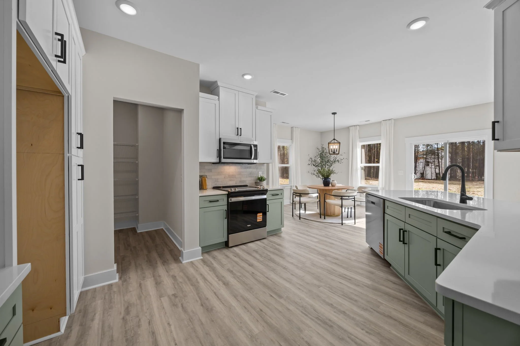 38-web-or-mls-220 Lingerfelt Dr HDR036.jpg