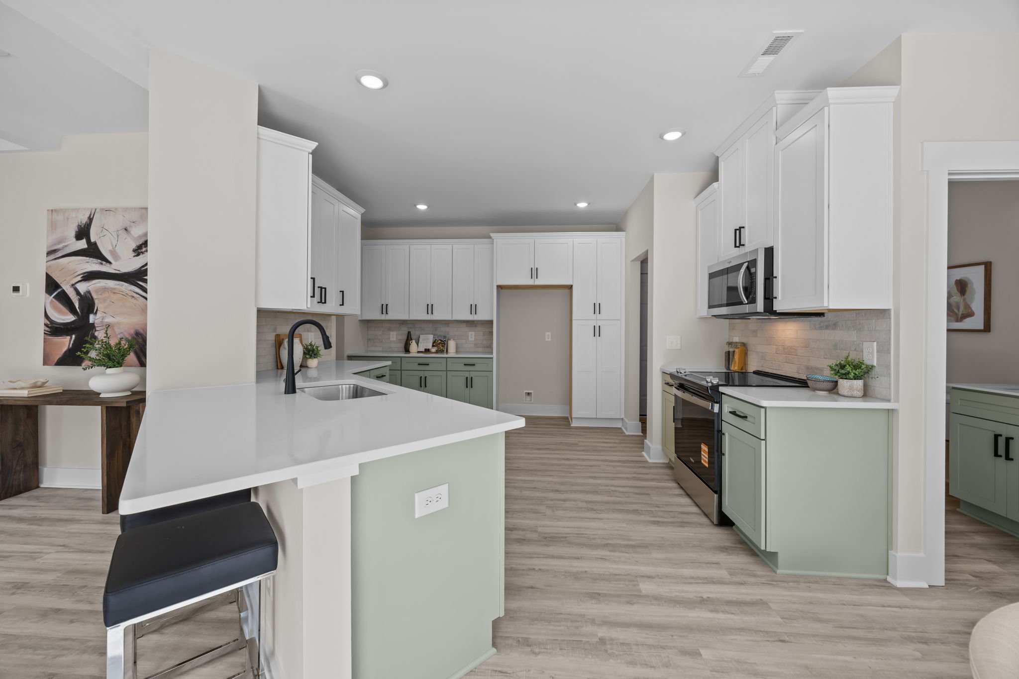 35-web-or-mls-220 Lingerfelt Dr HDR027.jpg