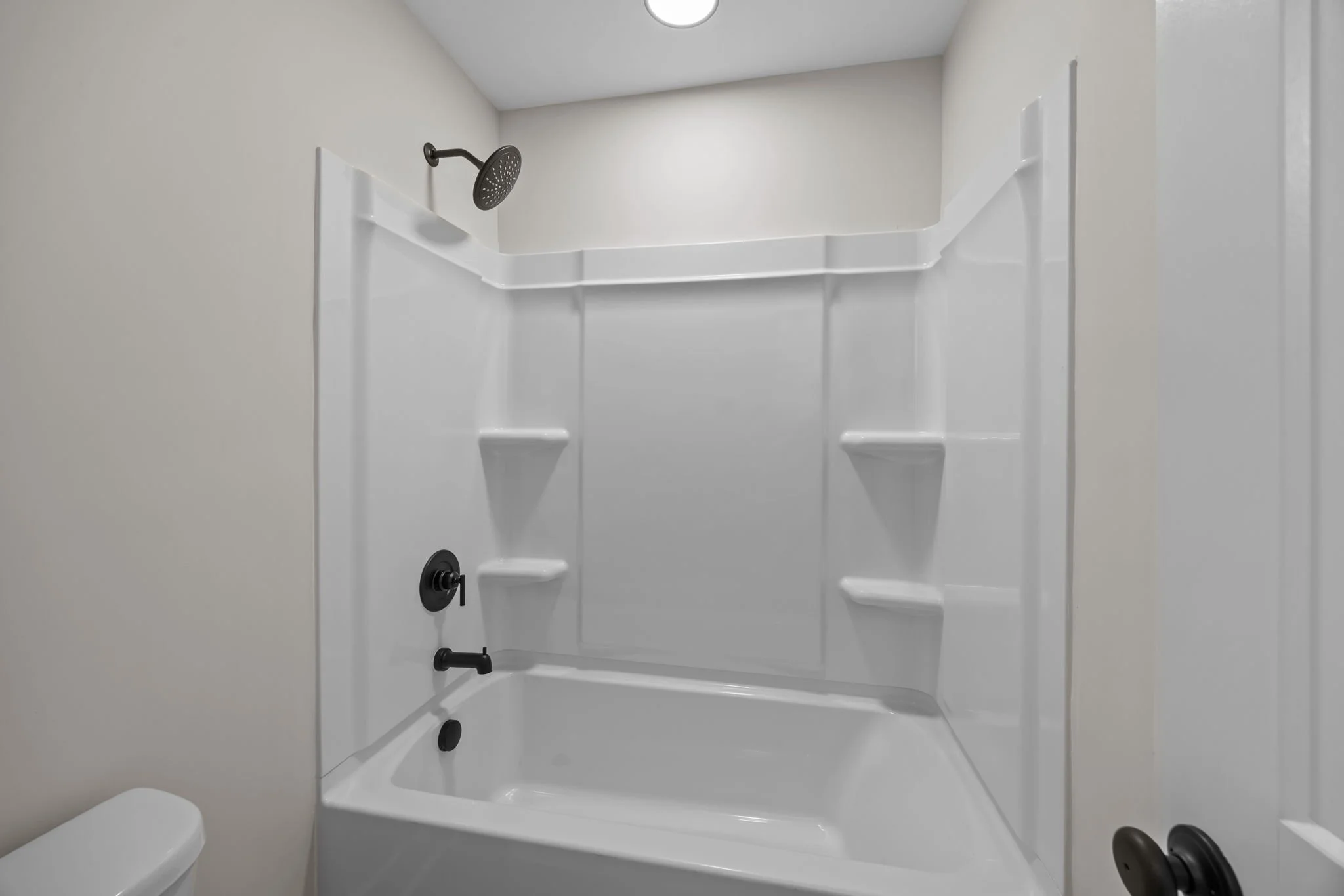 49-web-or-mls-220 Lingerfelt Dr HDR069.jpg