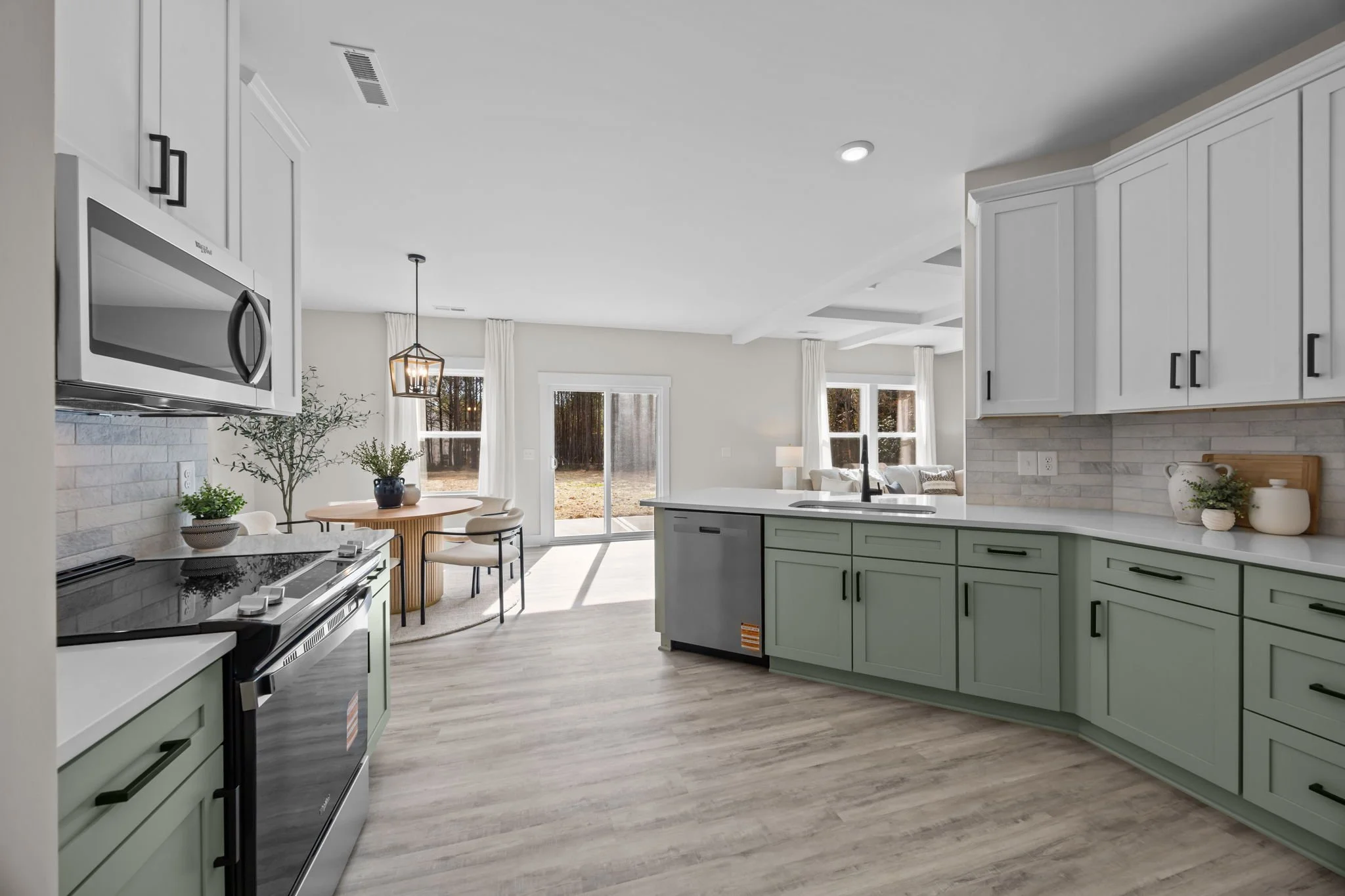 37-web-or-mls-220 Lingerfelt Dr HDR033.jpg