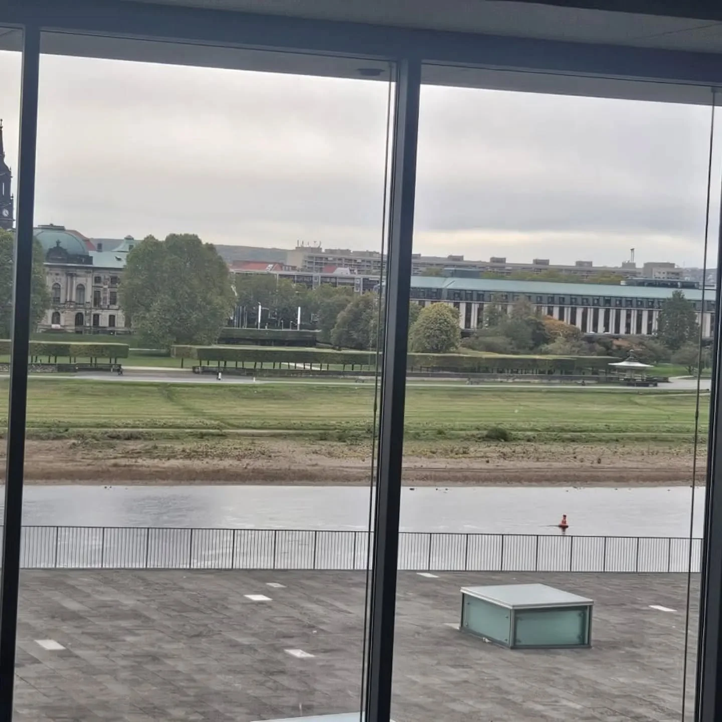 Aufbau Heilpraktiker-Symposium in Dresden. Wir freuen uns. :)