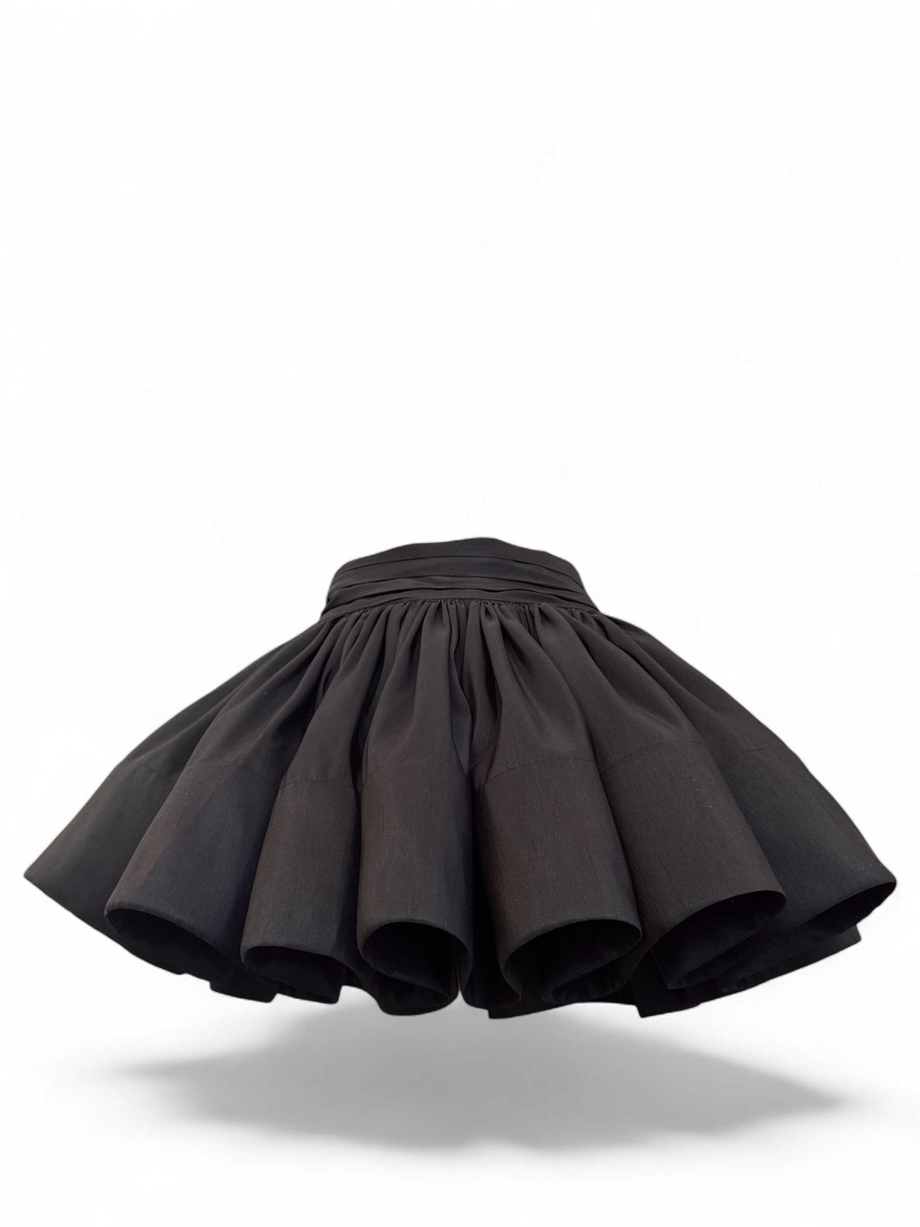 VOLUMINOUS SKIRT BLACK